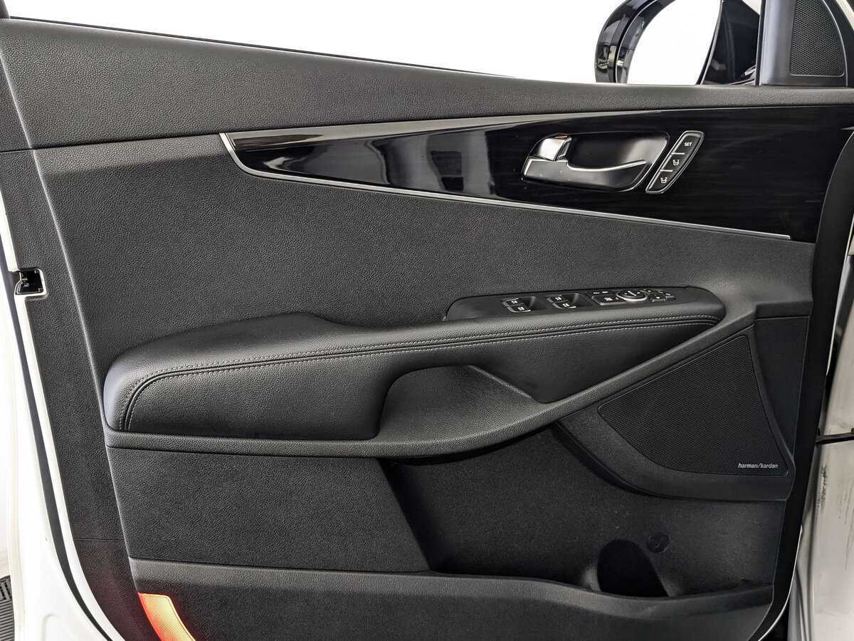 Kia Sorento, 2019 Фото №15