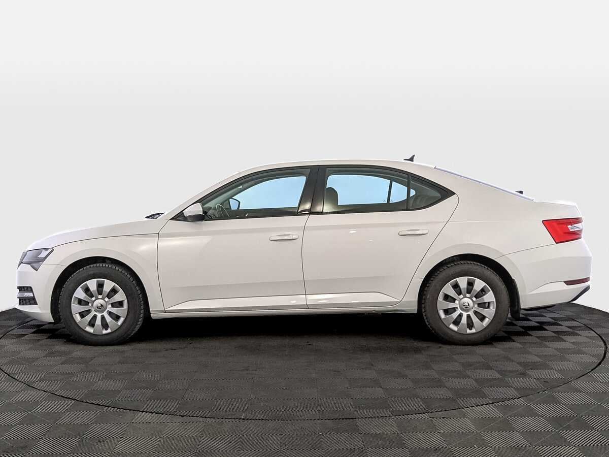 Skoda Superb, 2021 Фото №8