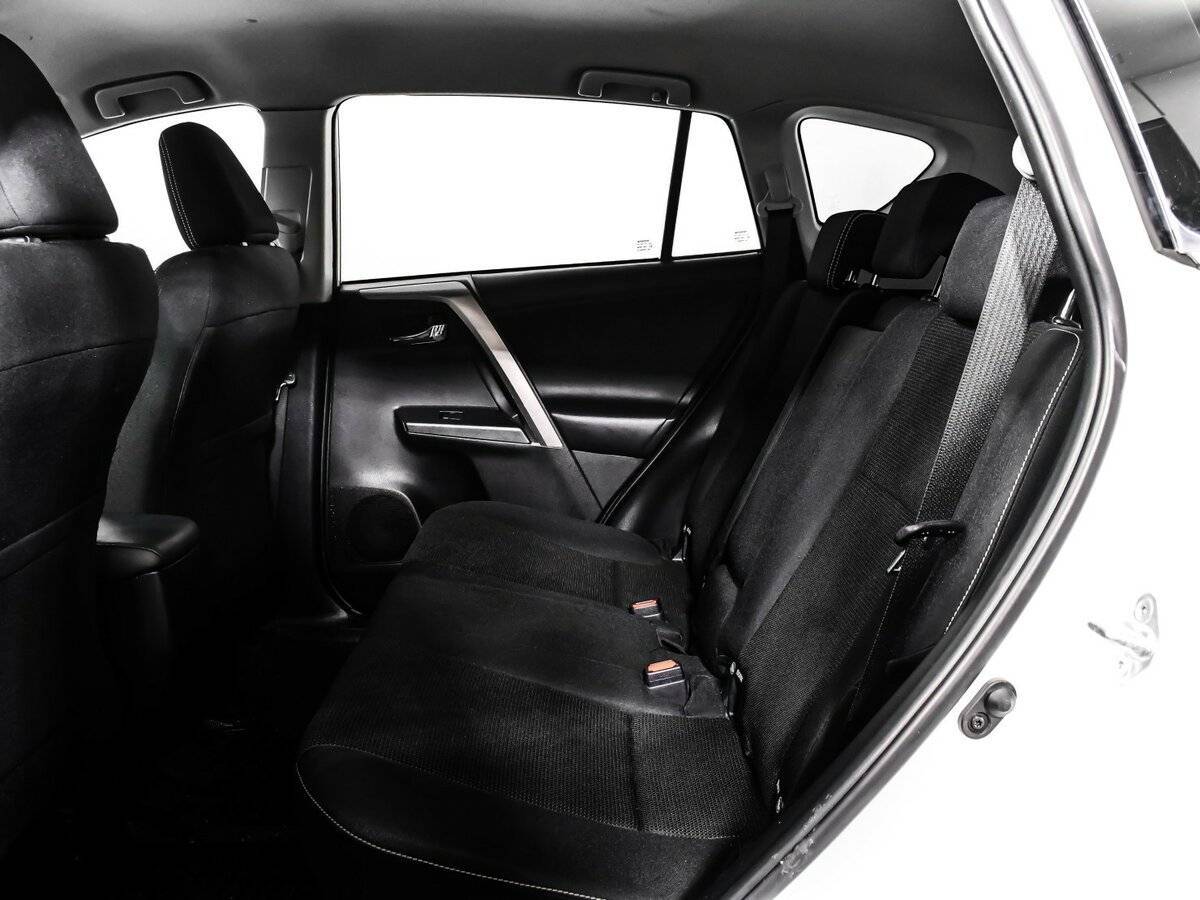 Toyota RAV4, 2017 Фото №13