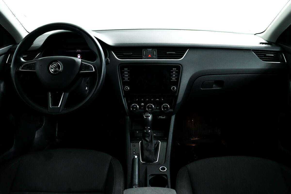 Skoda Octavia, 2018 Фото №11