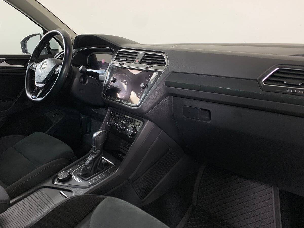 Volkswagen Tiguan, 2019 Фото №13