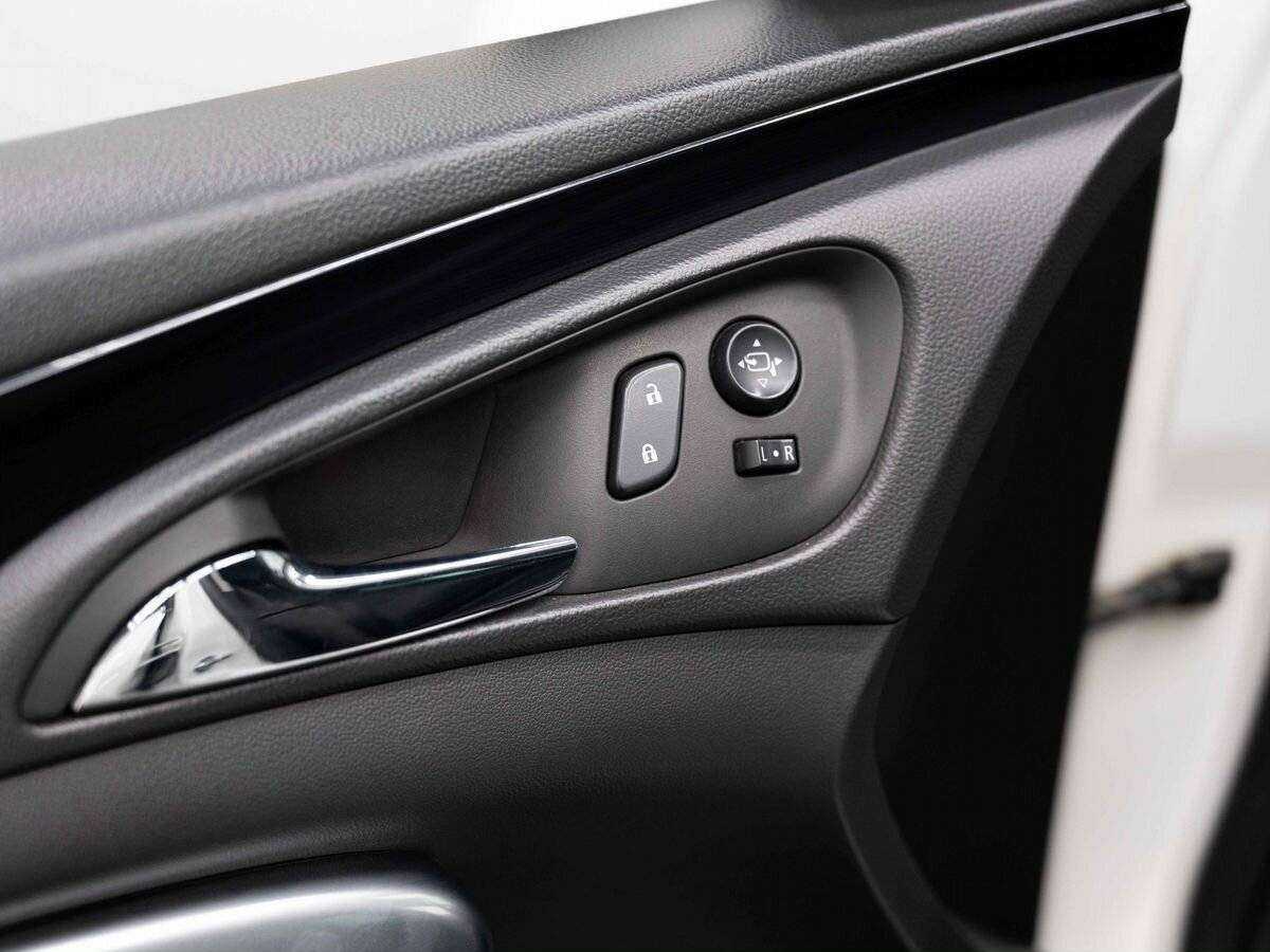 Opel Insignia, 2013 Фото №30