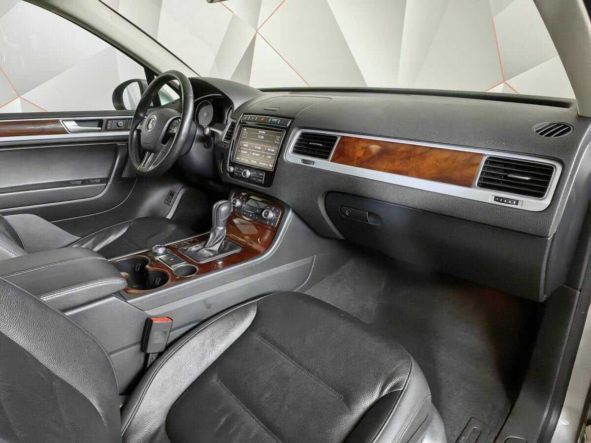 Volkswagen Touareg, 2017 Фото №9