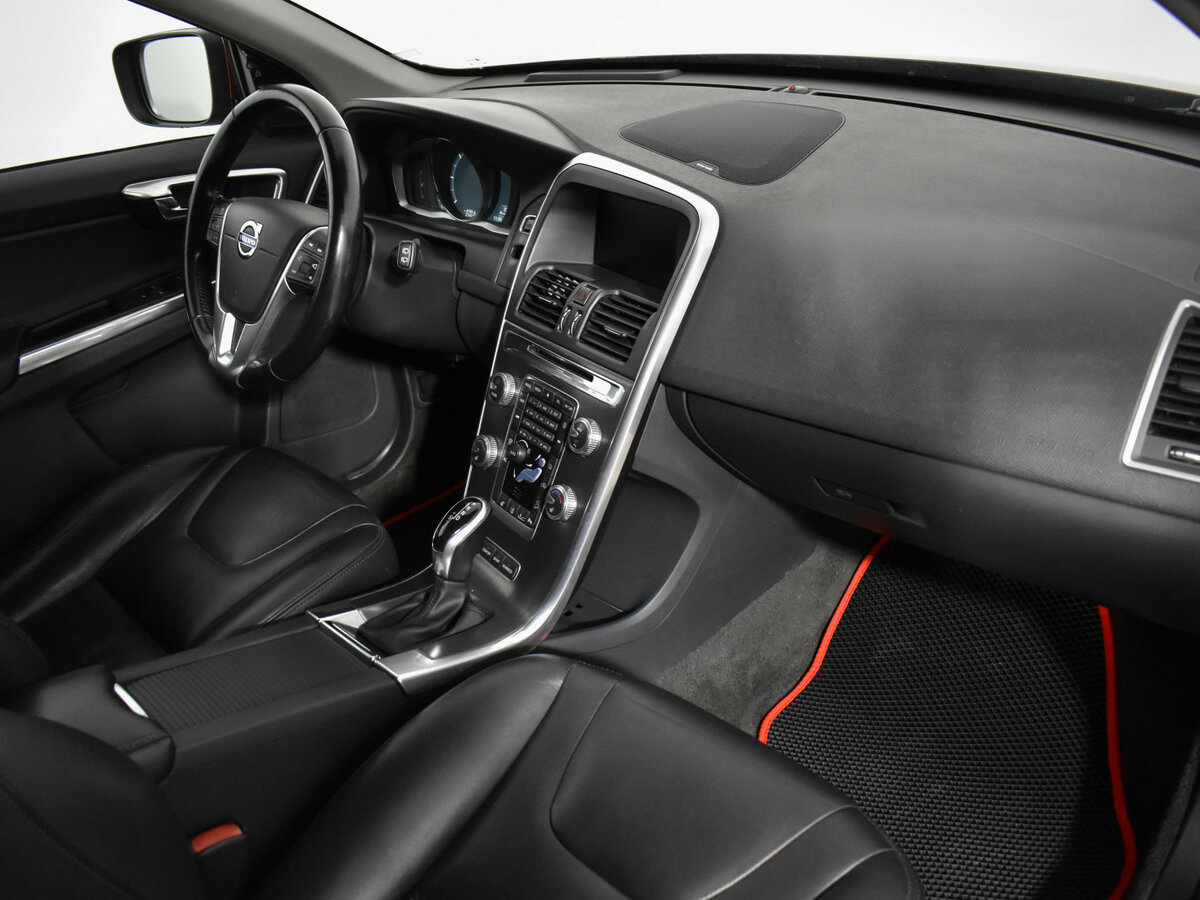 Volvo XC60 I Рестайлинг, 2015 Фото №11