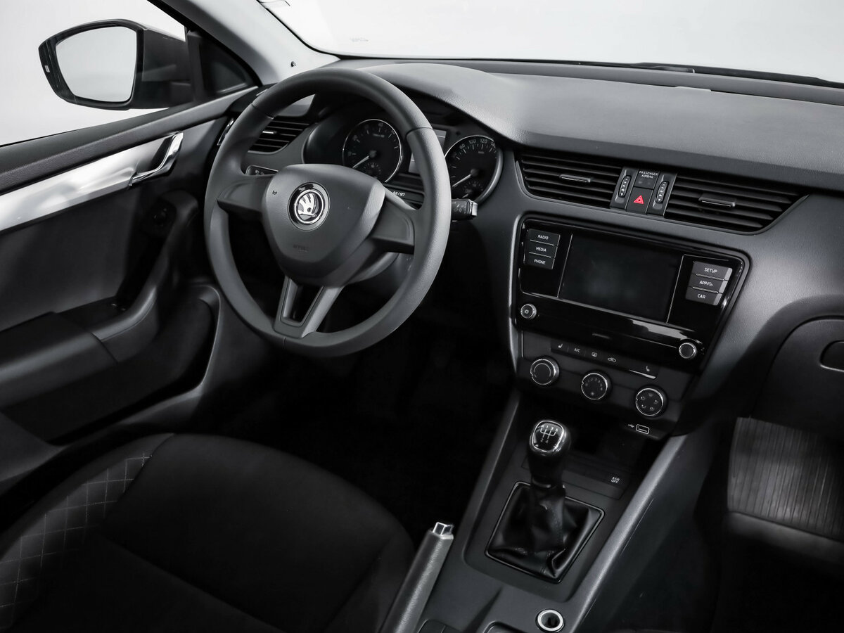 Skoda Octavia III (A7) Рестайлинг, 2018 Фото №6