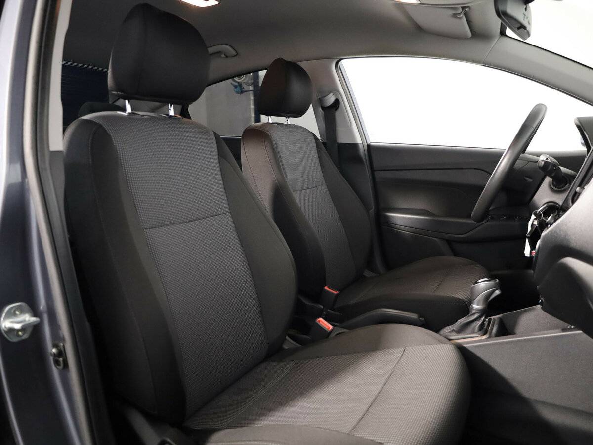 Hyundai Solaris II Рестайлинг, 2021 Фото №14