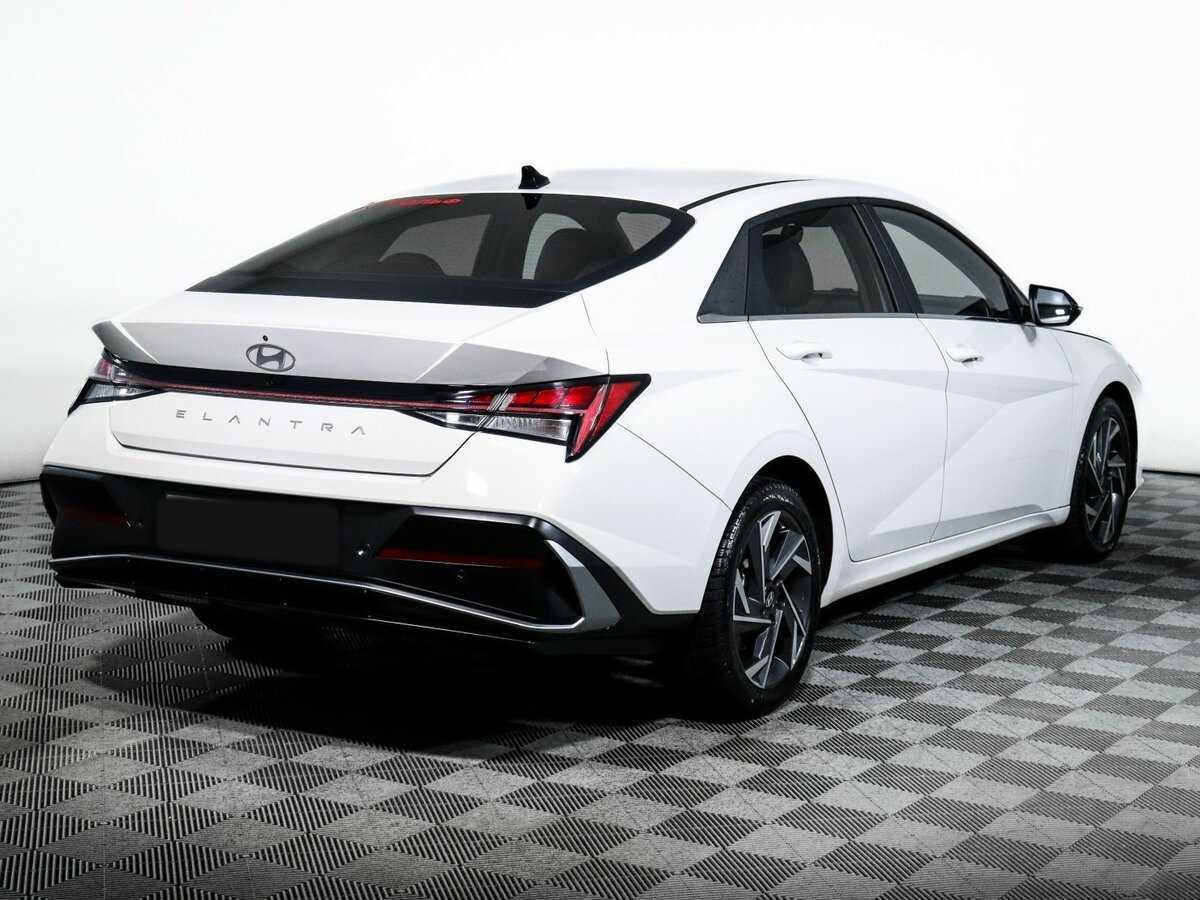 Hyundai Elantra, 2023 Фото №5