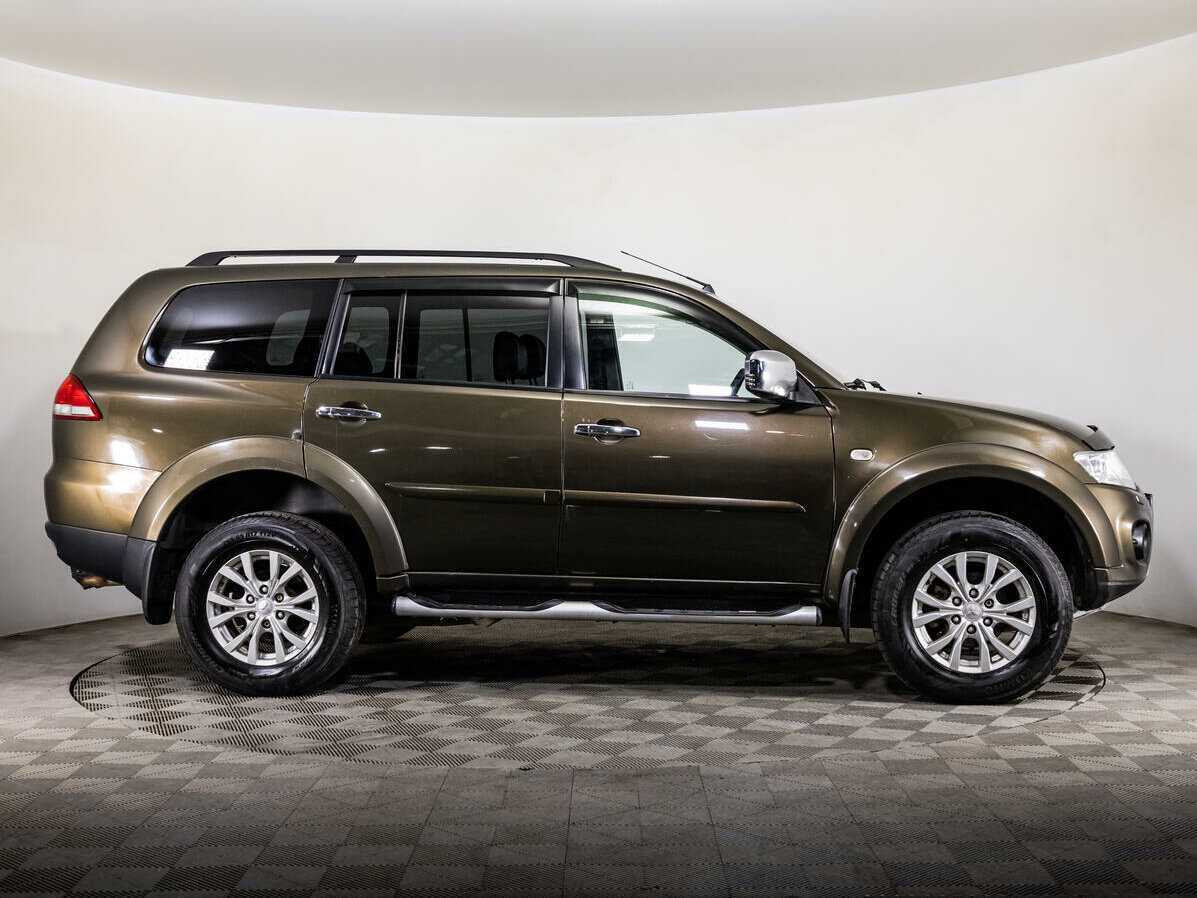 Mitsubishi Pajero Sport, 2015 Фото №4