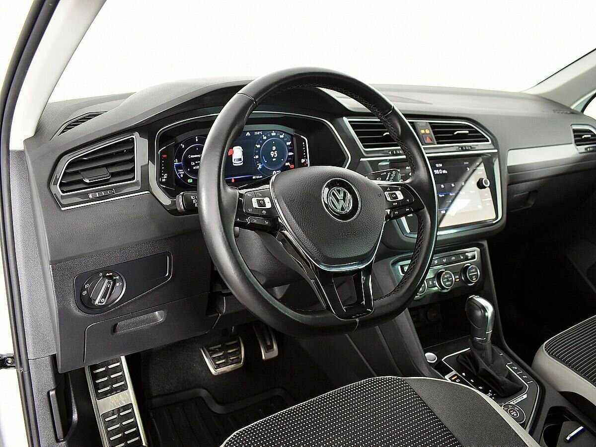 Volkswagen Tiguan, 2019 Фото №7