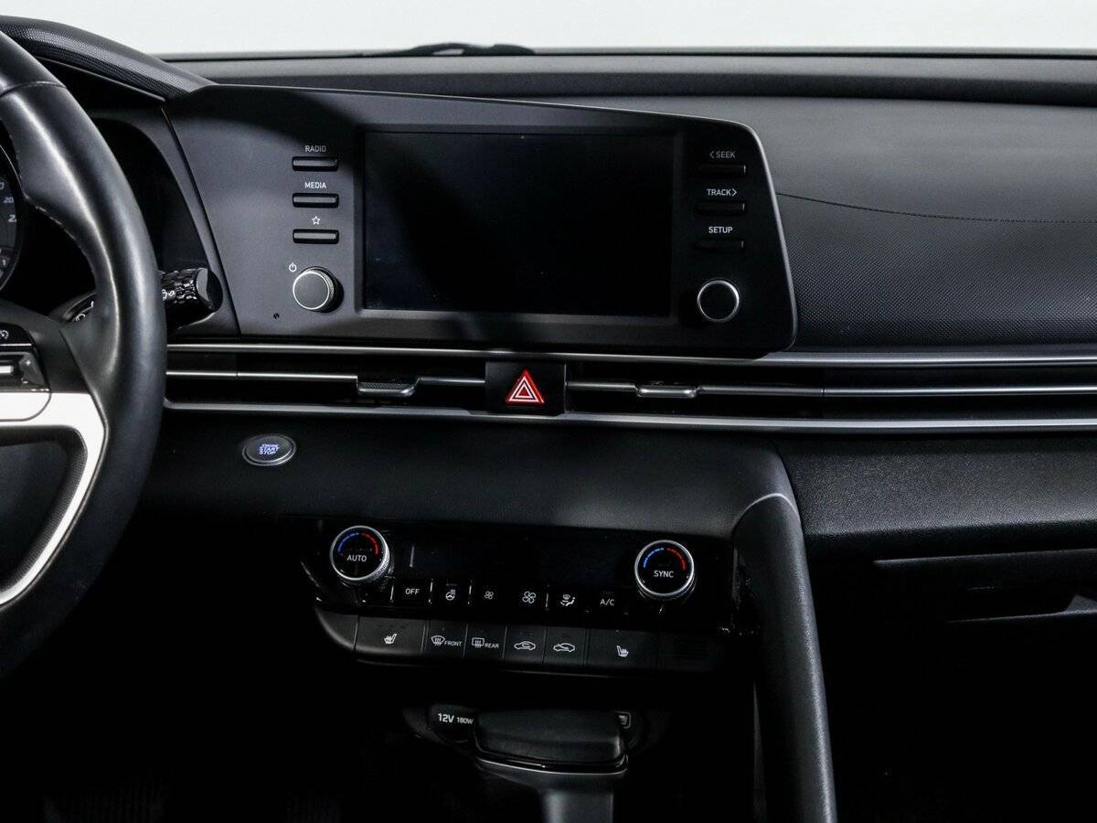 Hyundai Elantra, 2021 Фото №9