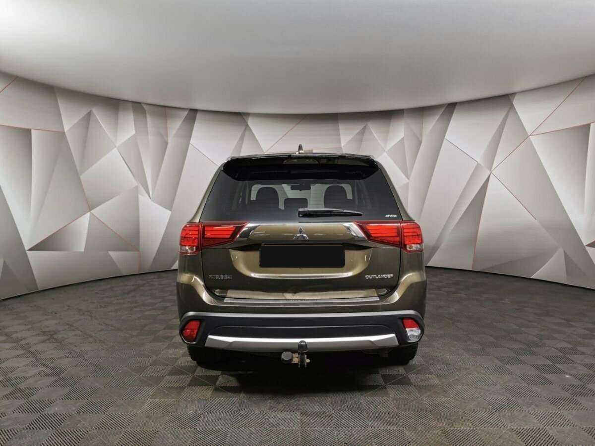 Mitsubishi Outlander, 2018 Фото №8