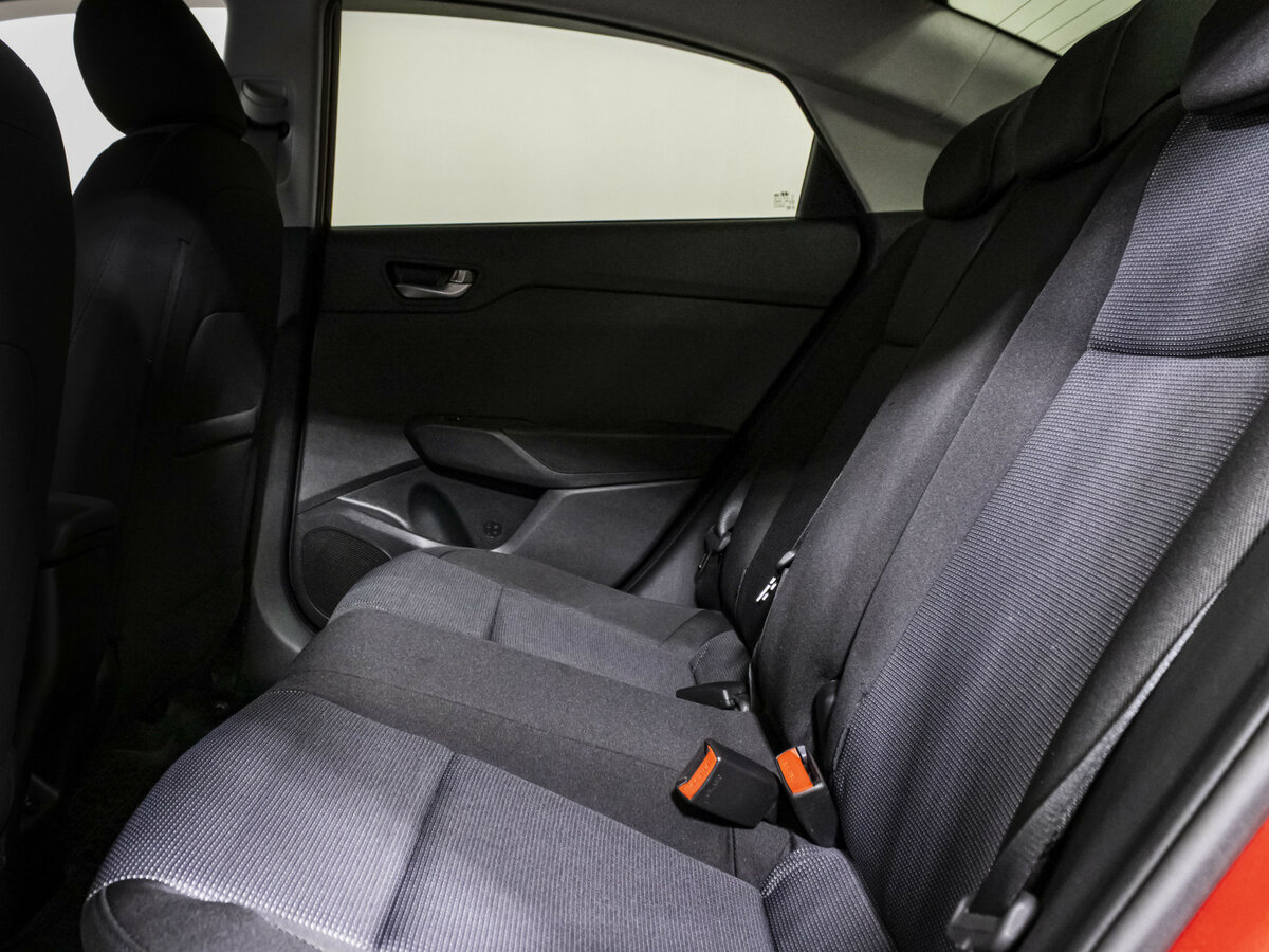 Hyundai Solaris II Рестайлинг, 2021 Фото №10