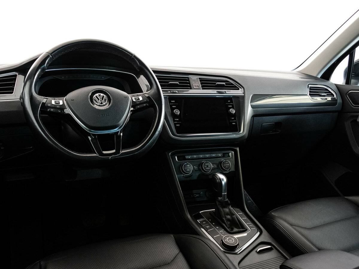 Volkswagen Tiguan, 2018 Фото №9