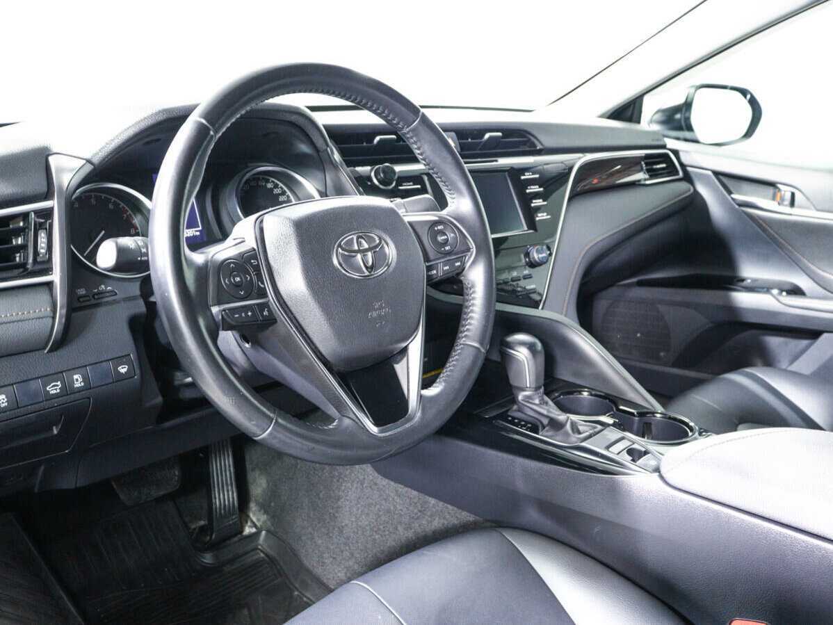 Toyota Camry, 2020 Фото №14