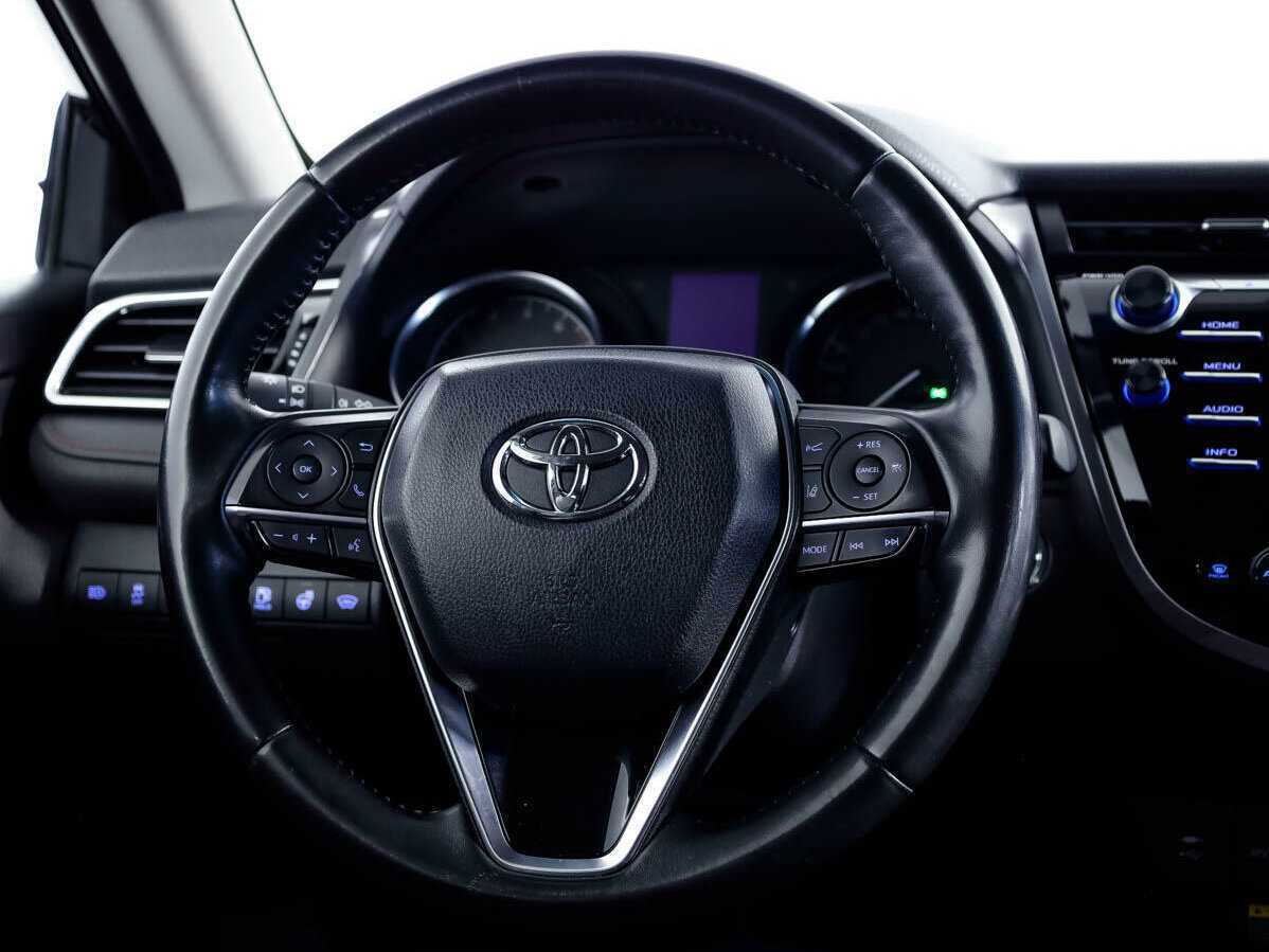 Toyota Camry, 2020 Фото №9