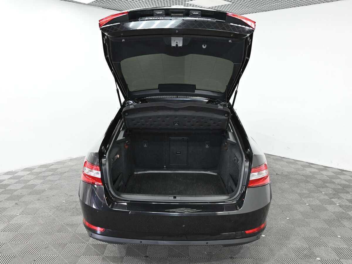 Skoda Superb, 2016 Фото №11