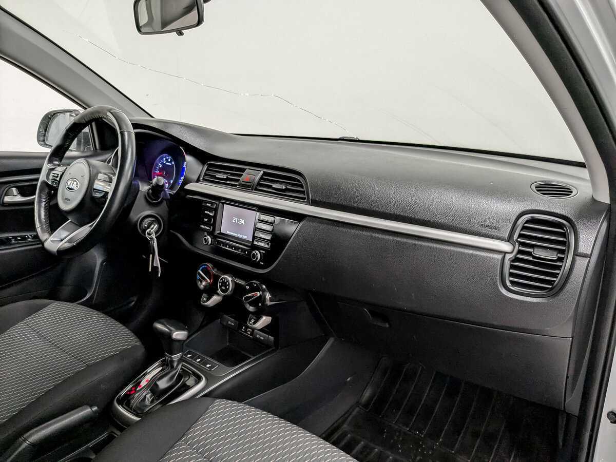 Kia Rio X-Line, 2020 Фото №11