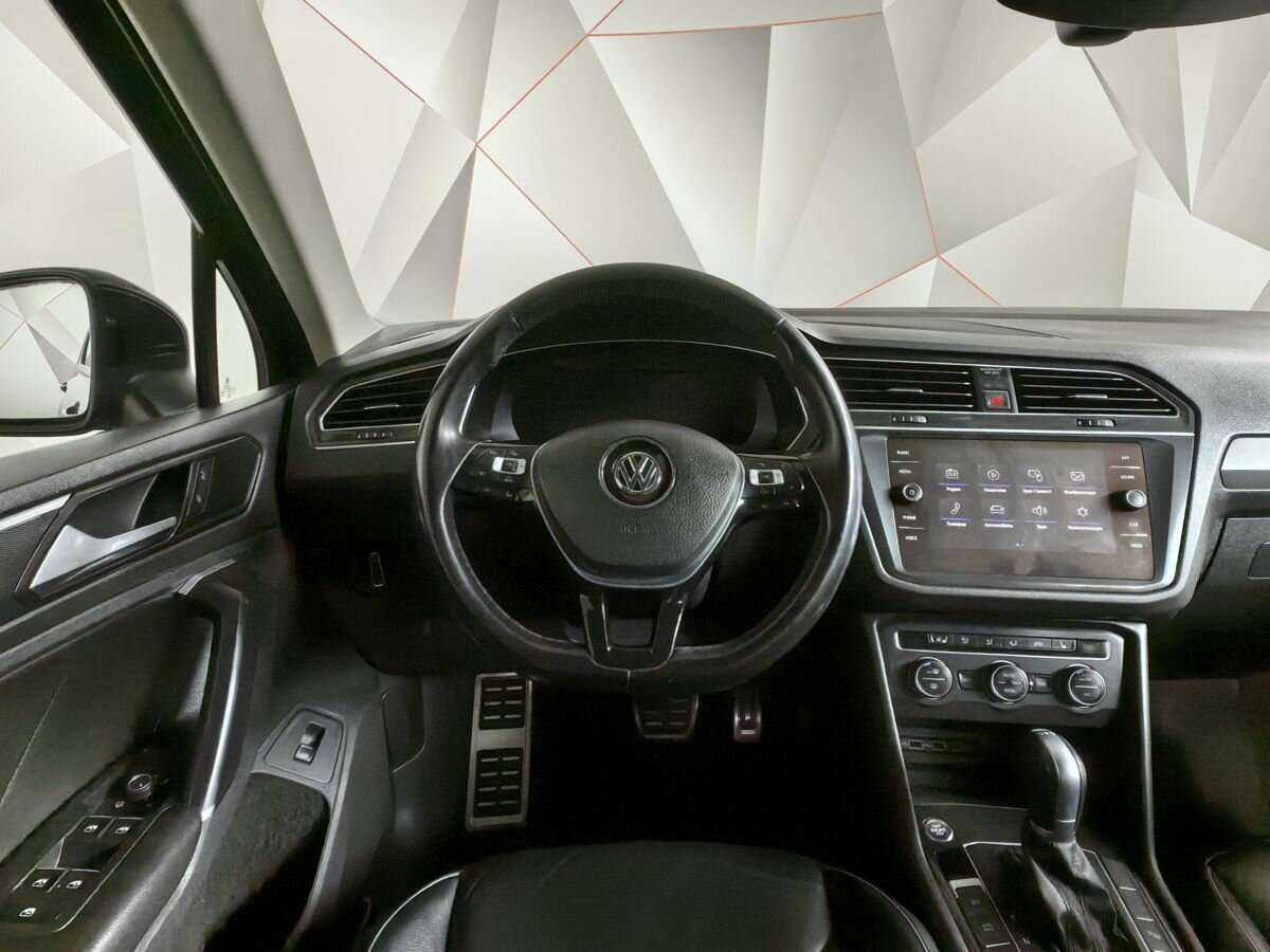 Volkswagen Tiguan, 2018 Фото №13