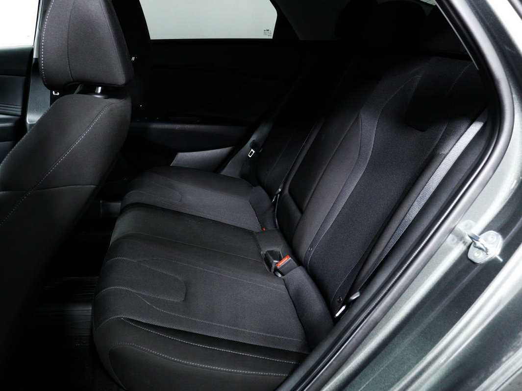 Hyundai Elantra, 2021 Фото №11