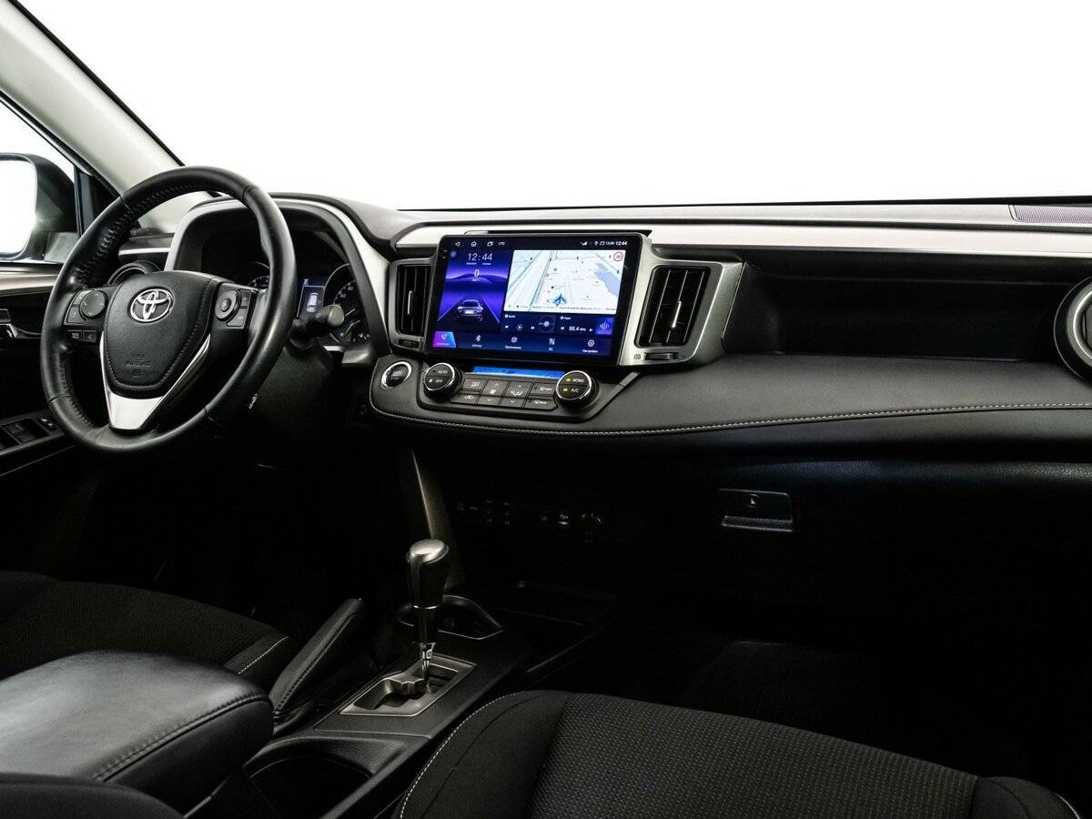 Toyota RAV4, 2018 Фото №7