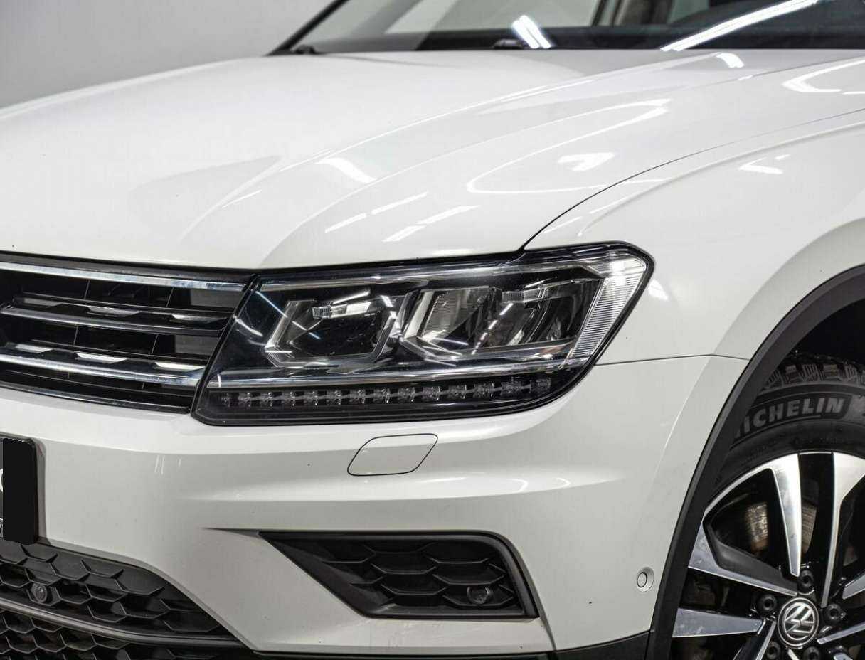 Volkswagen Tiguan, 2019 Фото №8