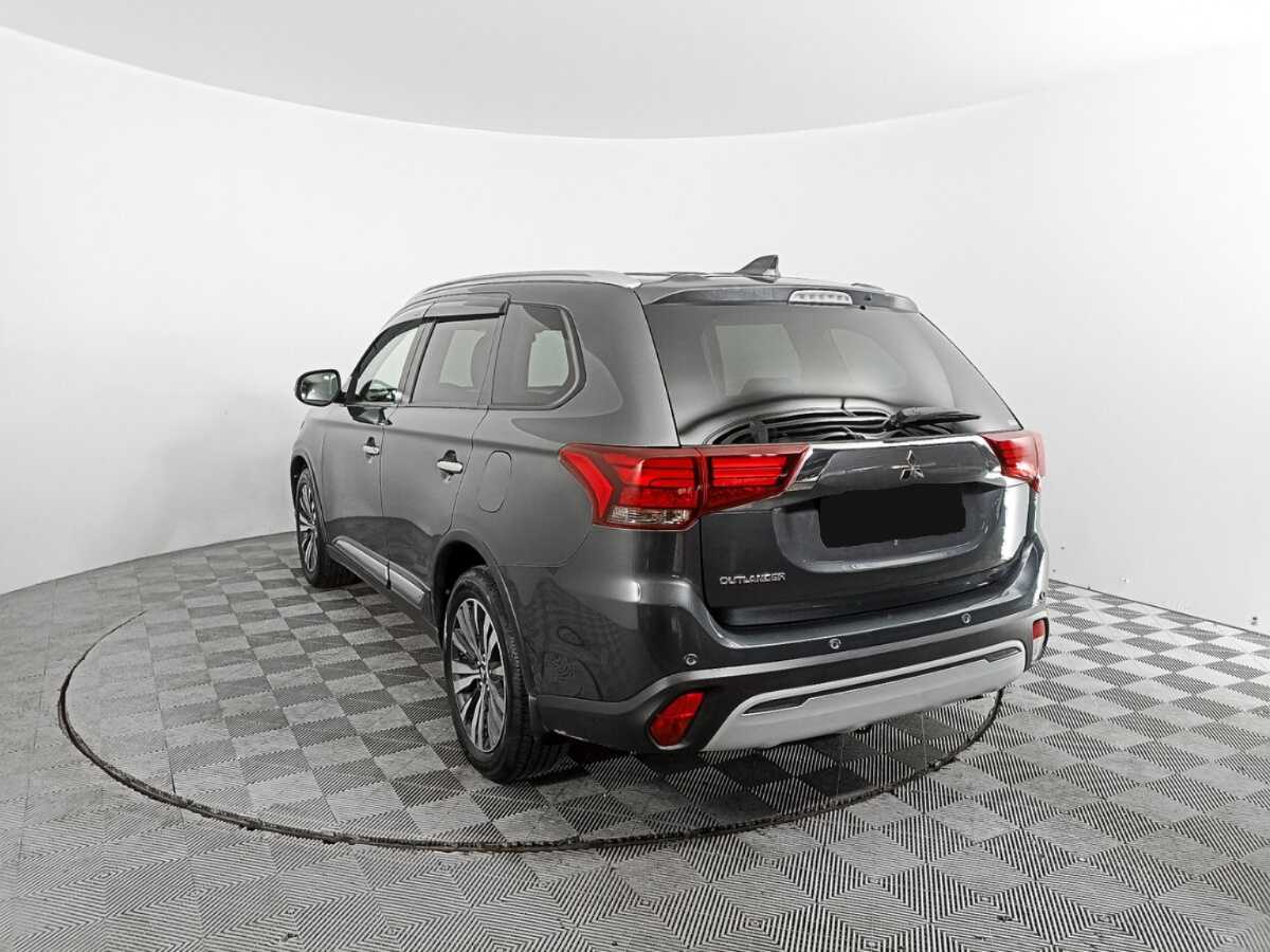 Mitsubishi Outlander, 2021 Фото №7