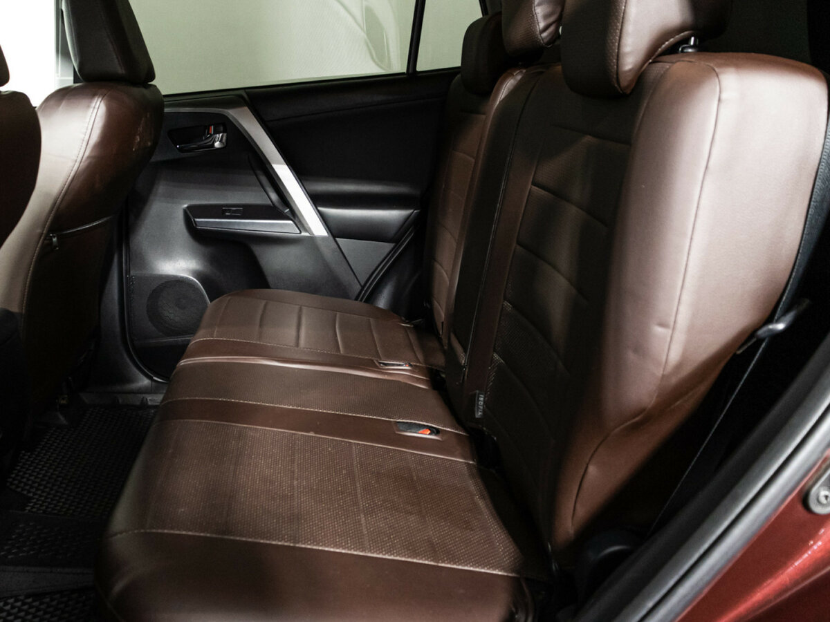 Toyota RAV4 IV (XA40) Рестайлинг, 2016 Фото №8