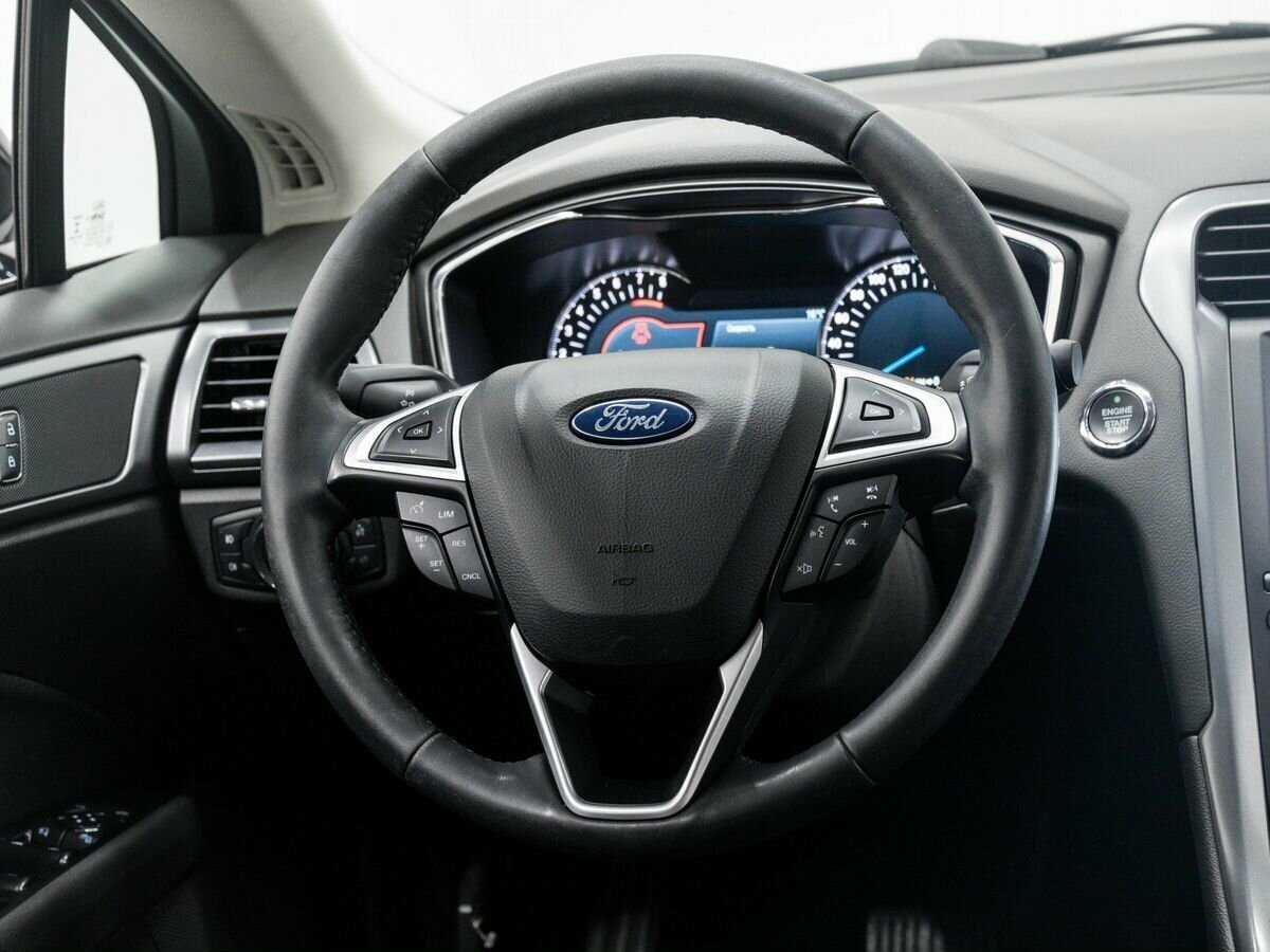 Ford Mondeo, 2017 Фото №12
