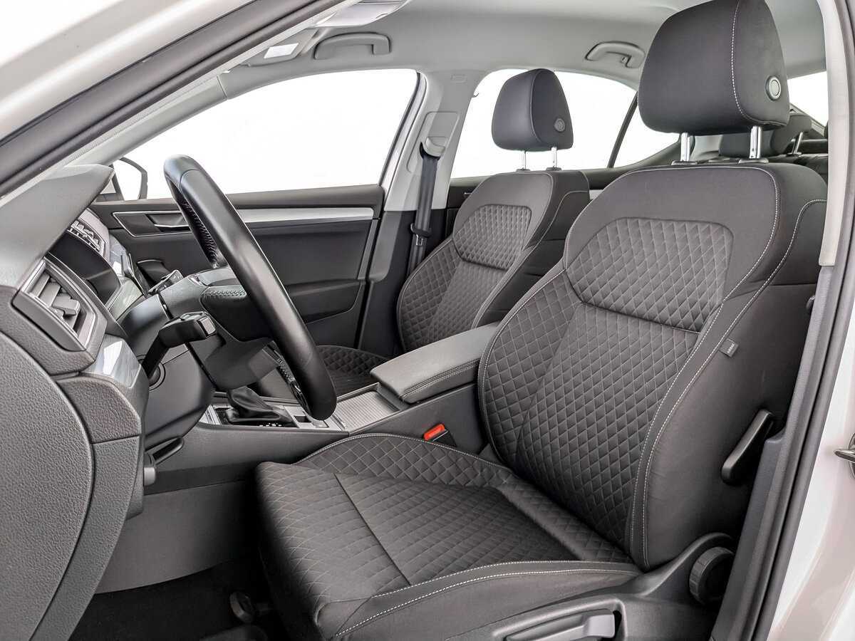 Skoda Superb, 2021 Фото №15