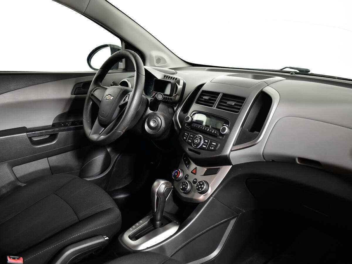 Chevrolet Aveo, 2014 Фото №9