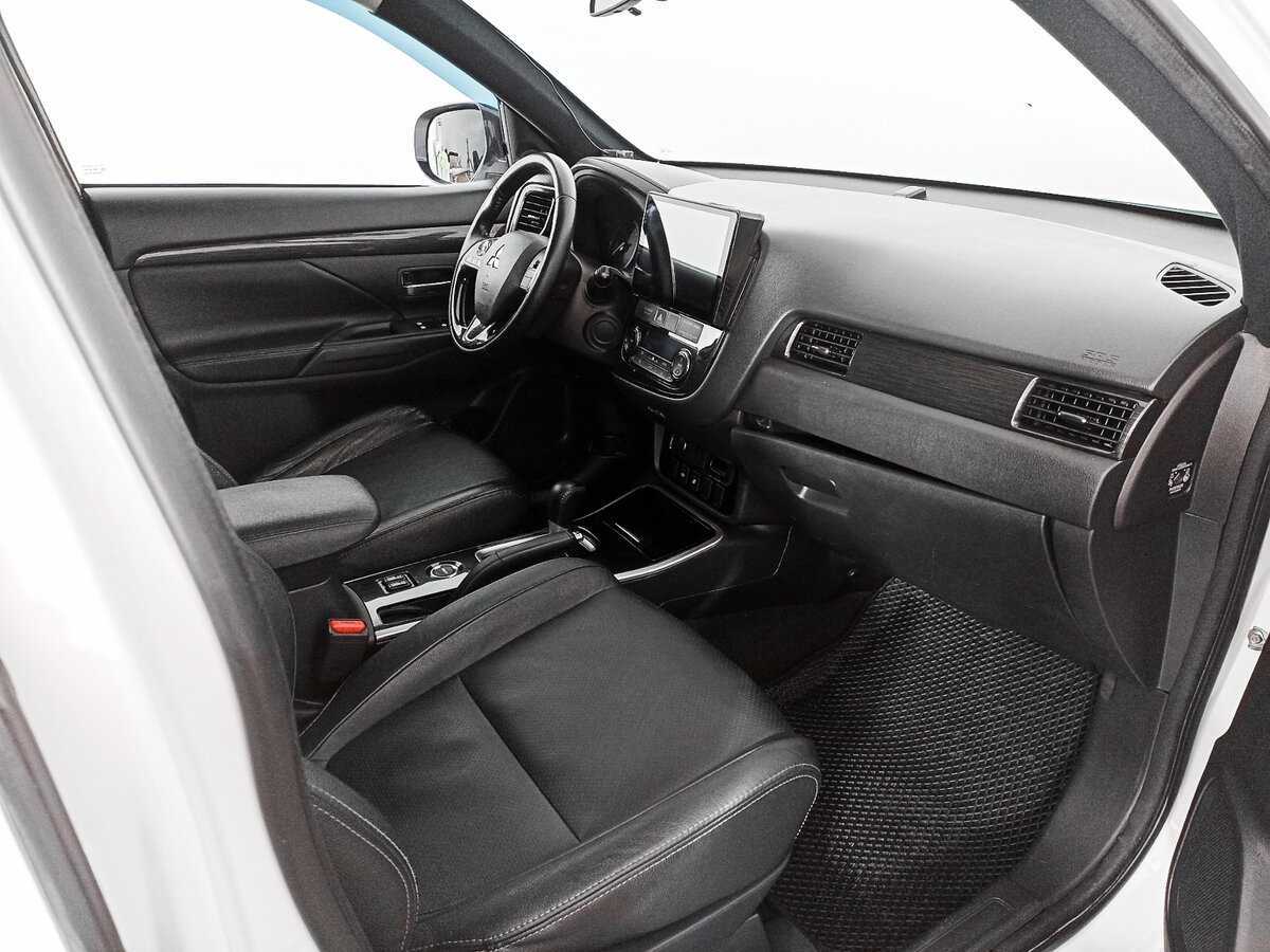 Mitsubishi Outlander, 2018 Фото №9