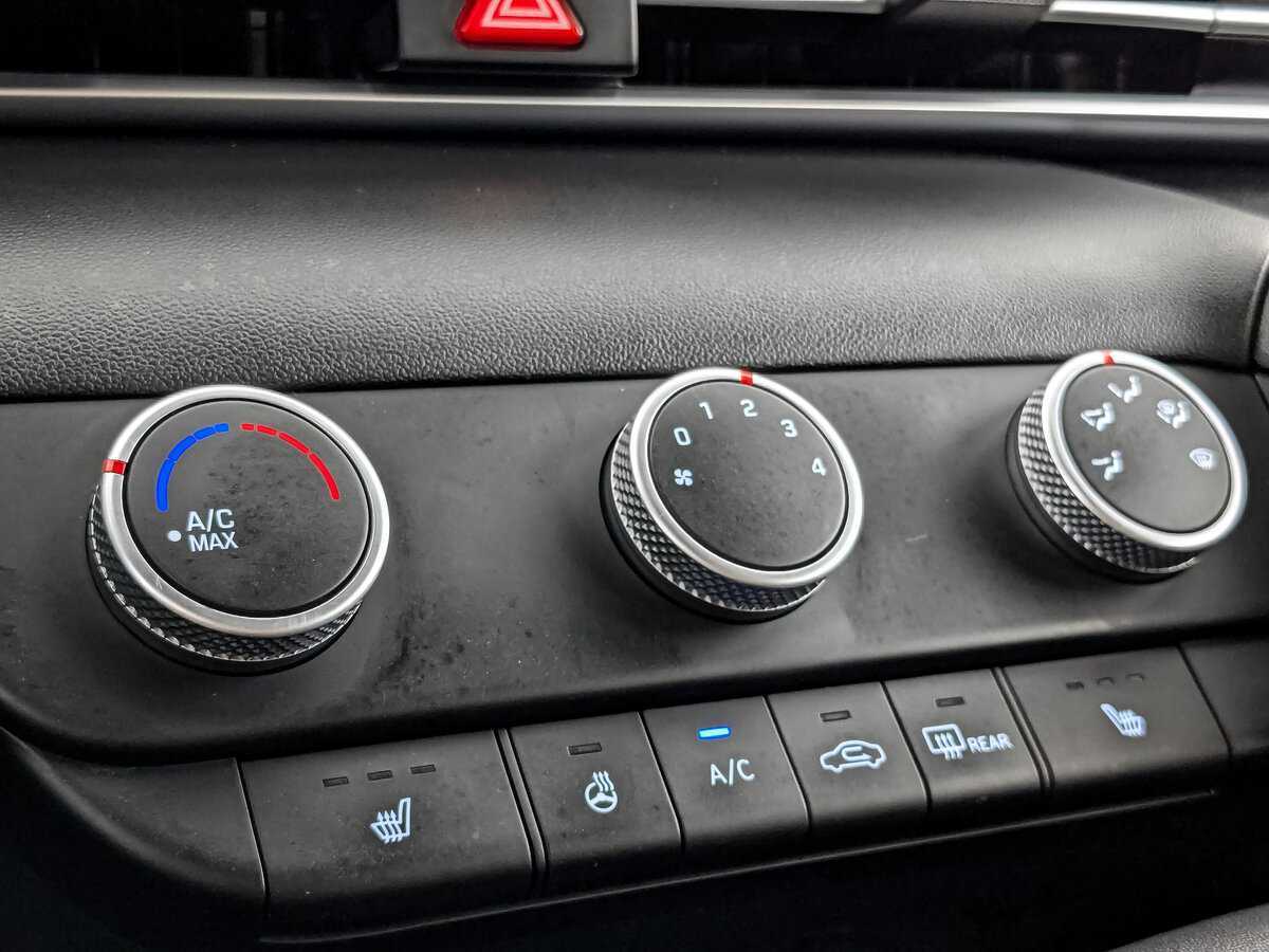 Hyundai Elantra, 2022 Фото №17