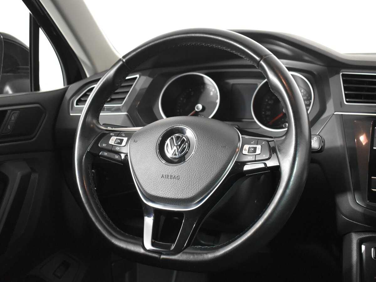 Volkswagen Tiguan, 2018 Фото №13