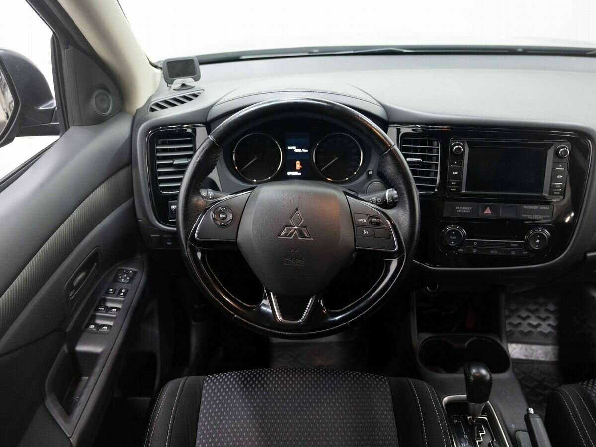 Mitsubishi Outlander, 2016 Фото №14