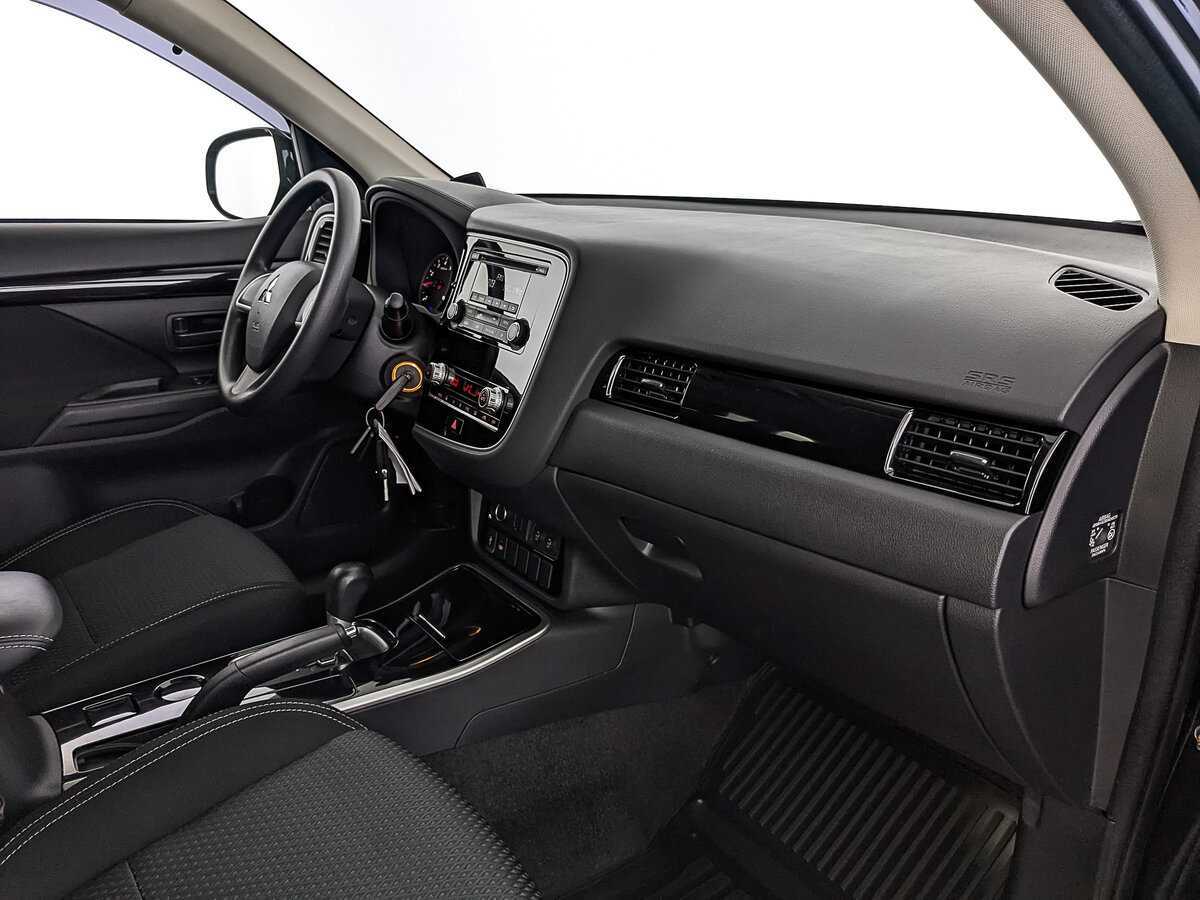 Mitsubishi Outlander, 2021 Фото №13