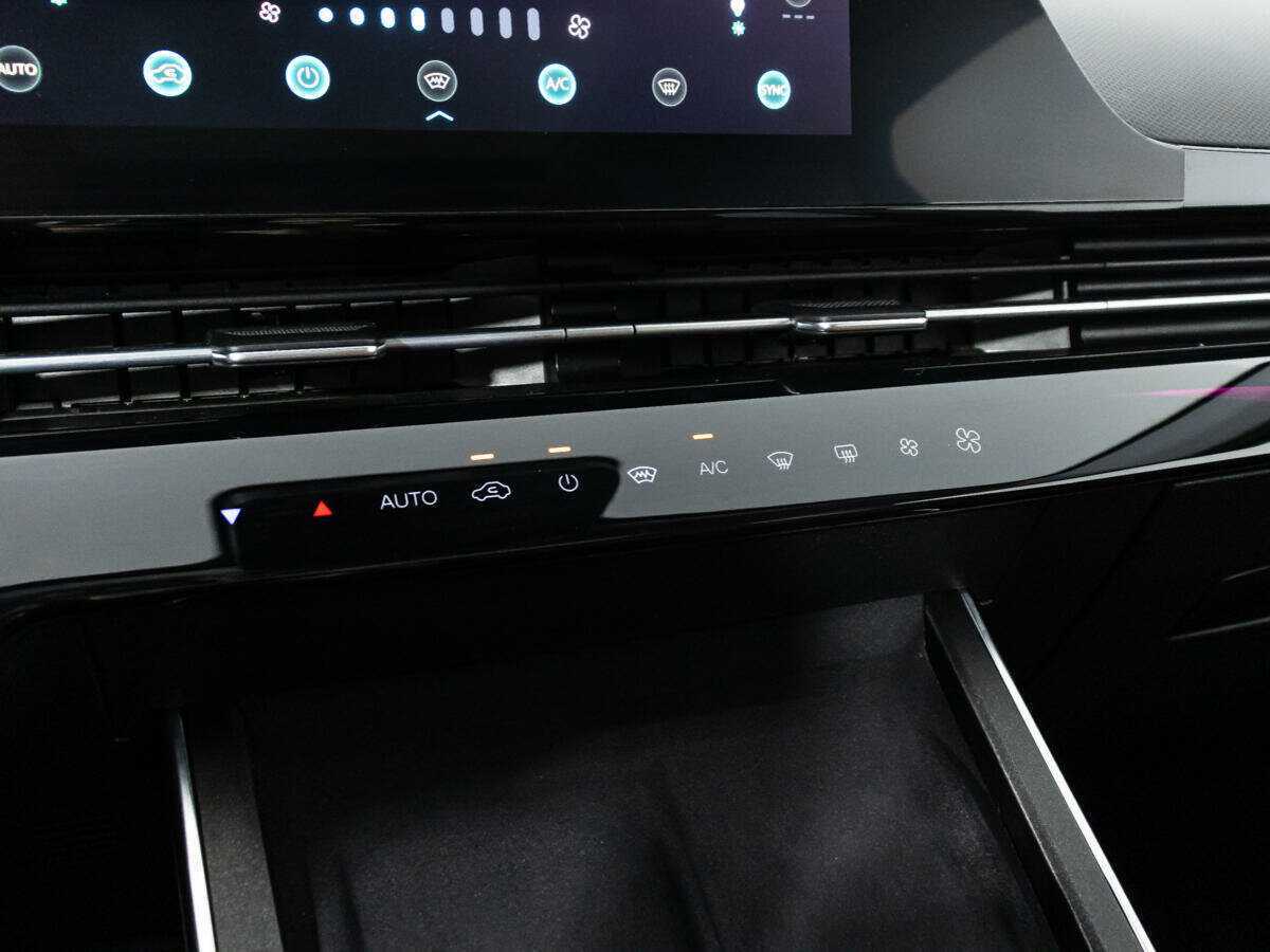 Omoda C5, 2022 Фото №21