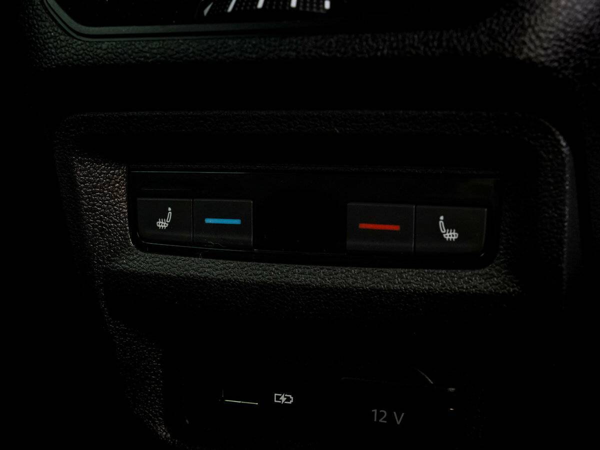 Volkswagen Tiguan, 2018 Фото №15