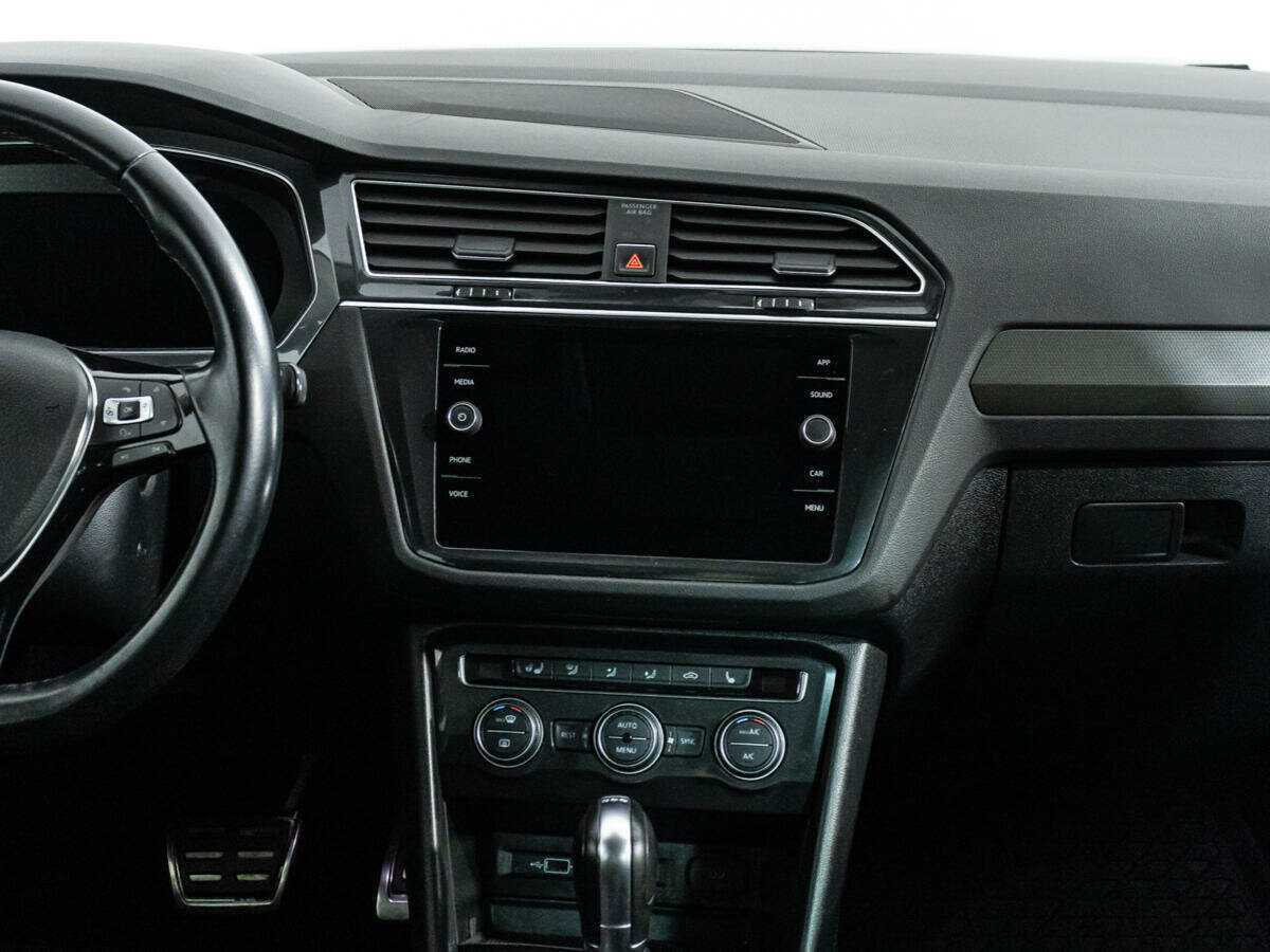 Volkswagen Tiguan, 2018 Фото №14