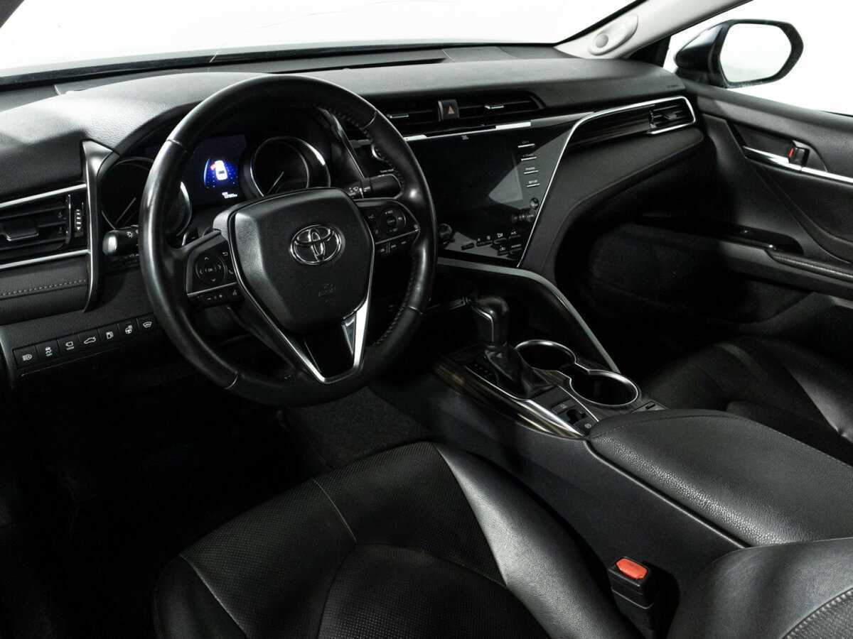 Toyota Camry, 2018 Фото №11