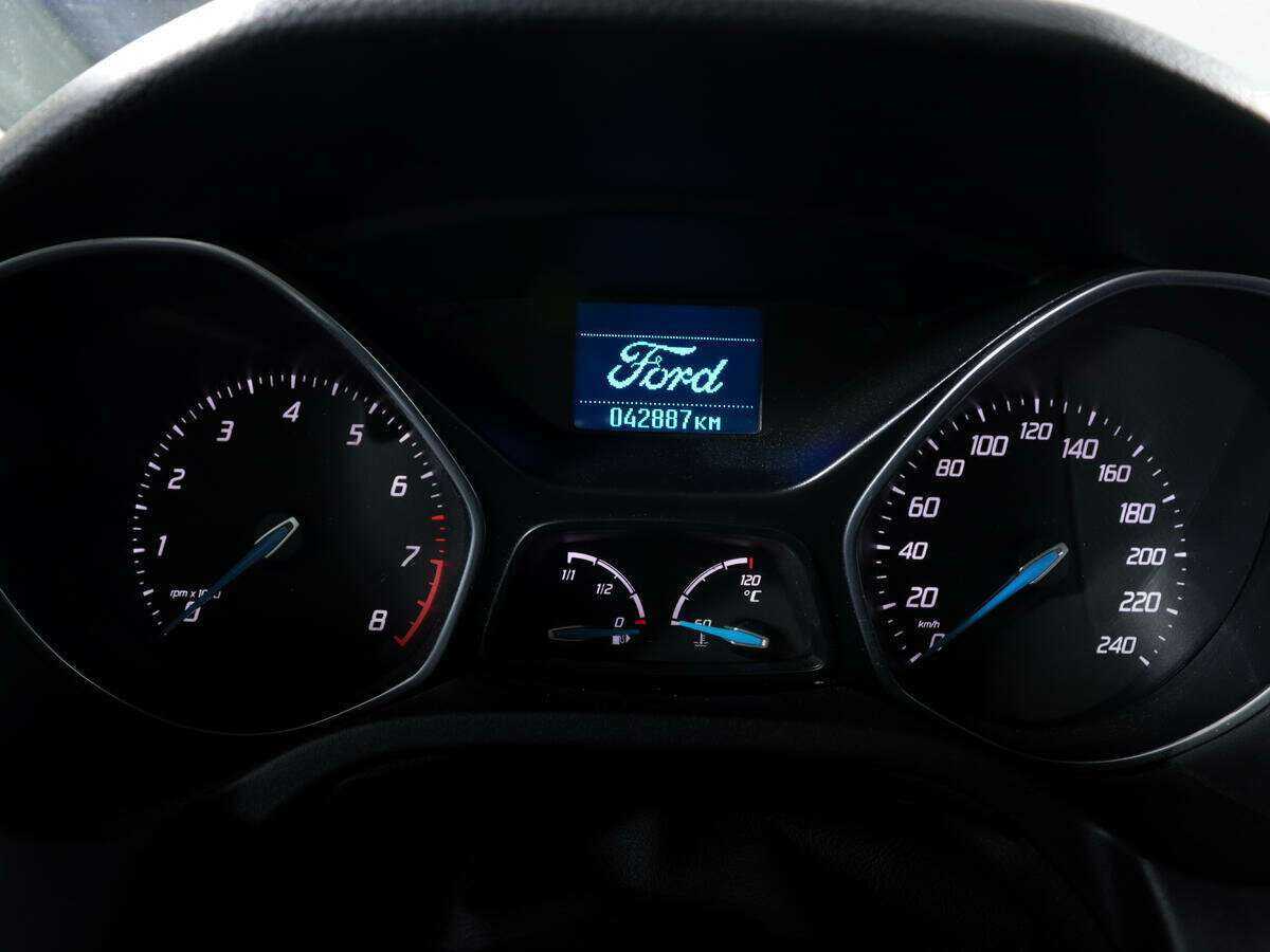 Ford Focus, 2012 Фото №8