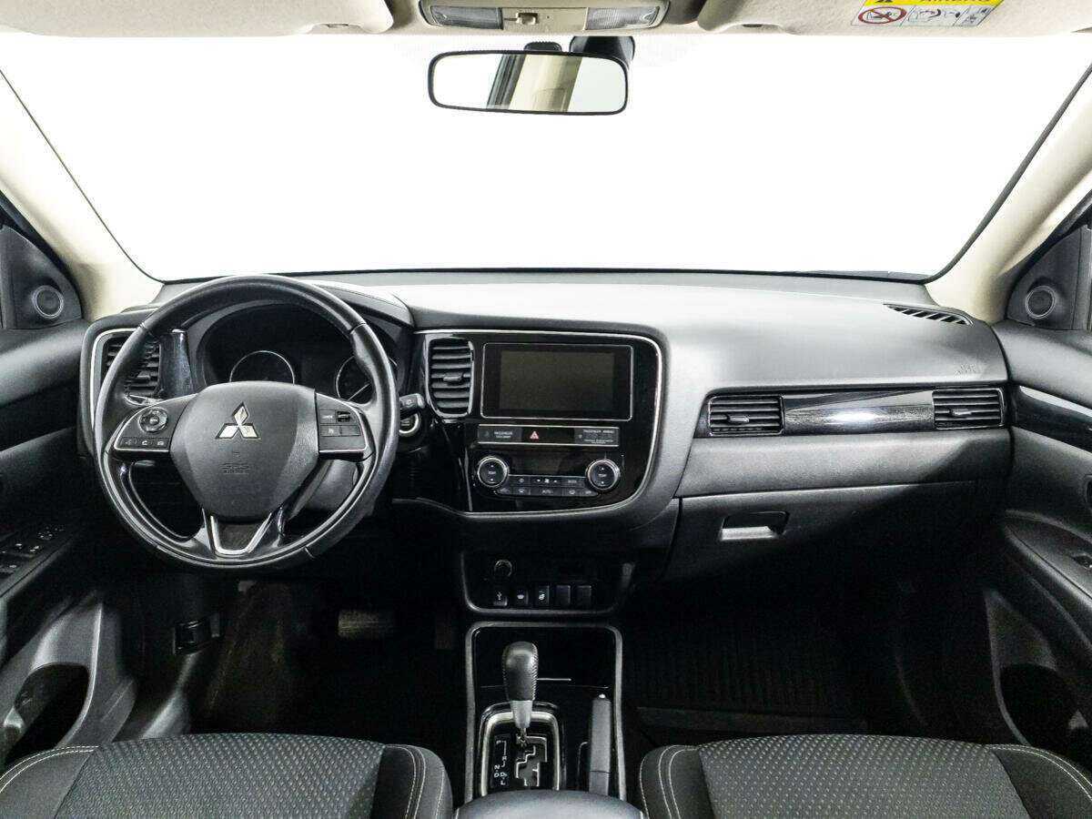 Mitsubishi Outlander, 2020 Фото №13