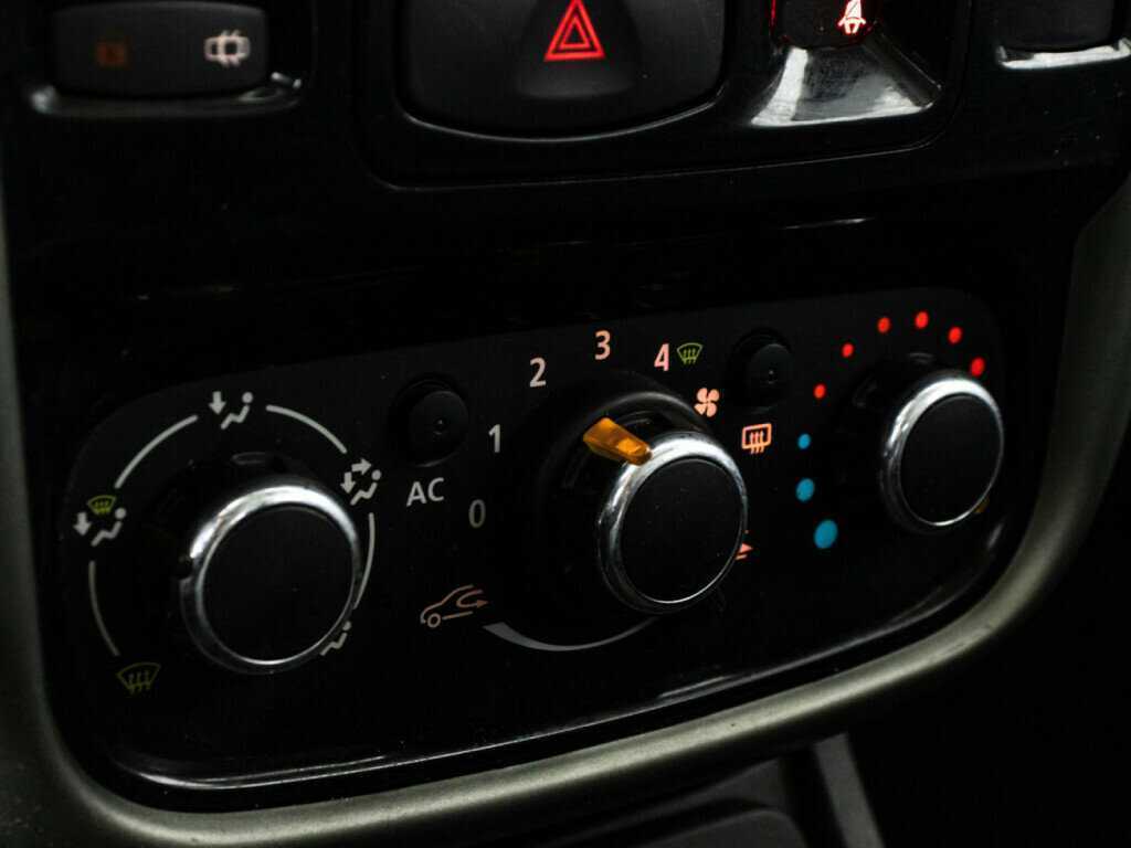 Renault Duster, 2014 Фото №14