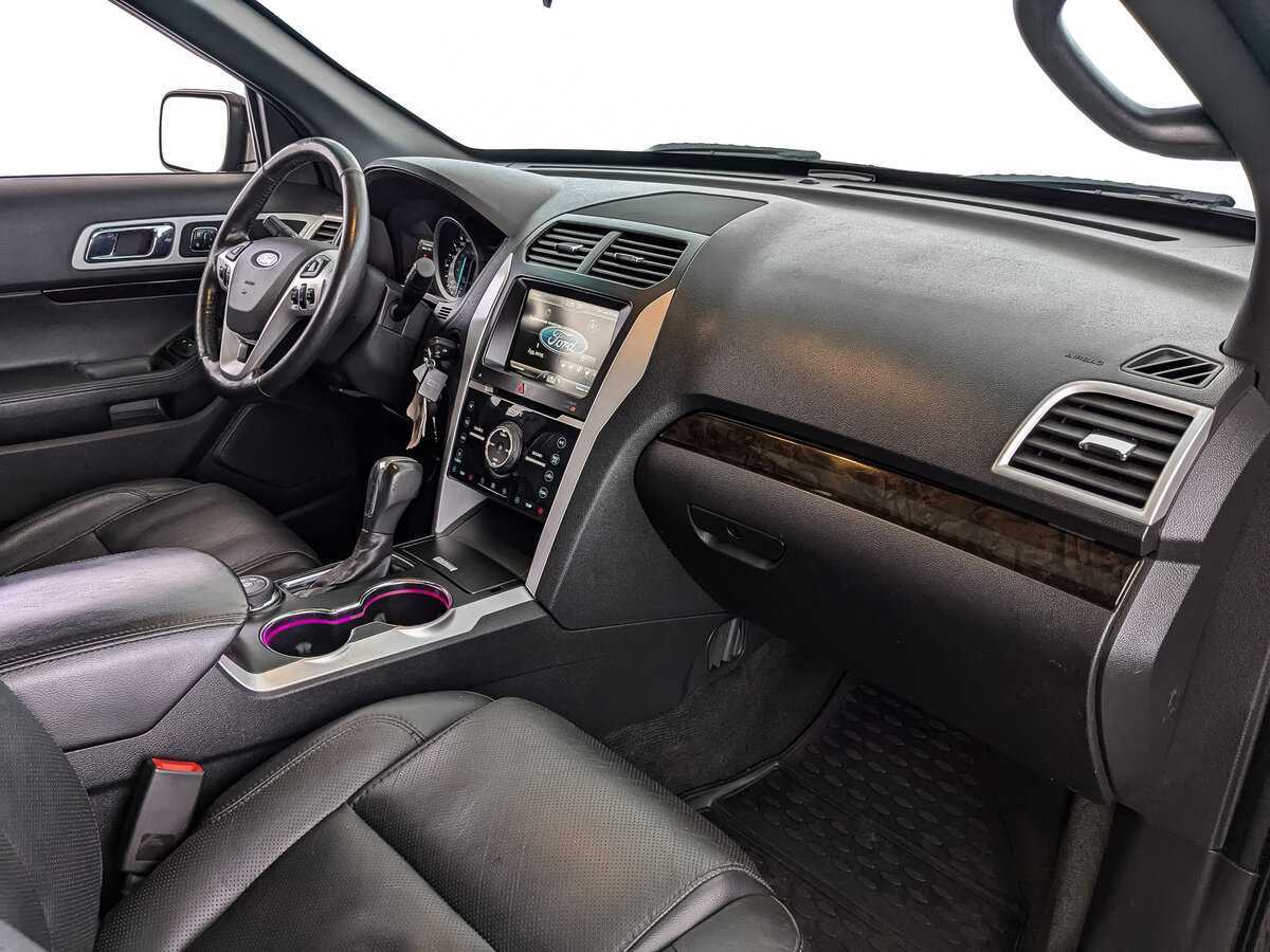Ford Explorer, 2015 Фото №9