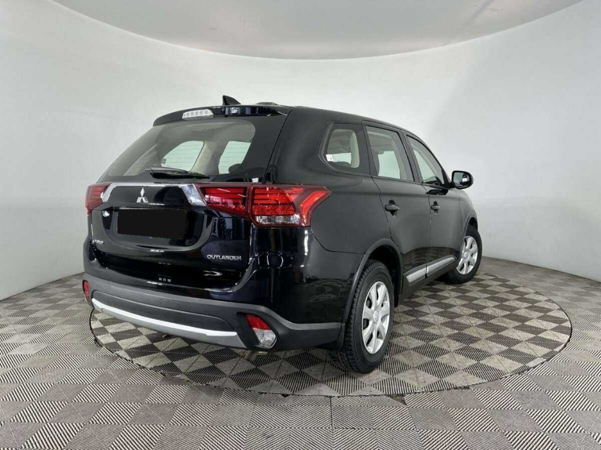 Mitsubishi Outlander, 2017 Фото №6