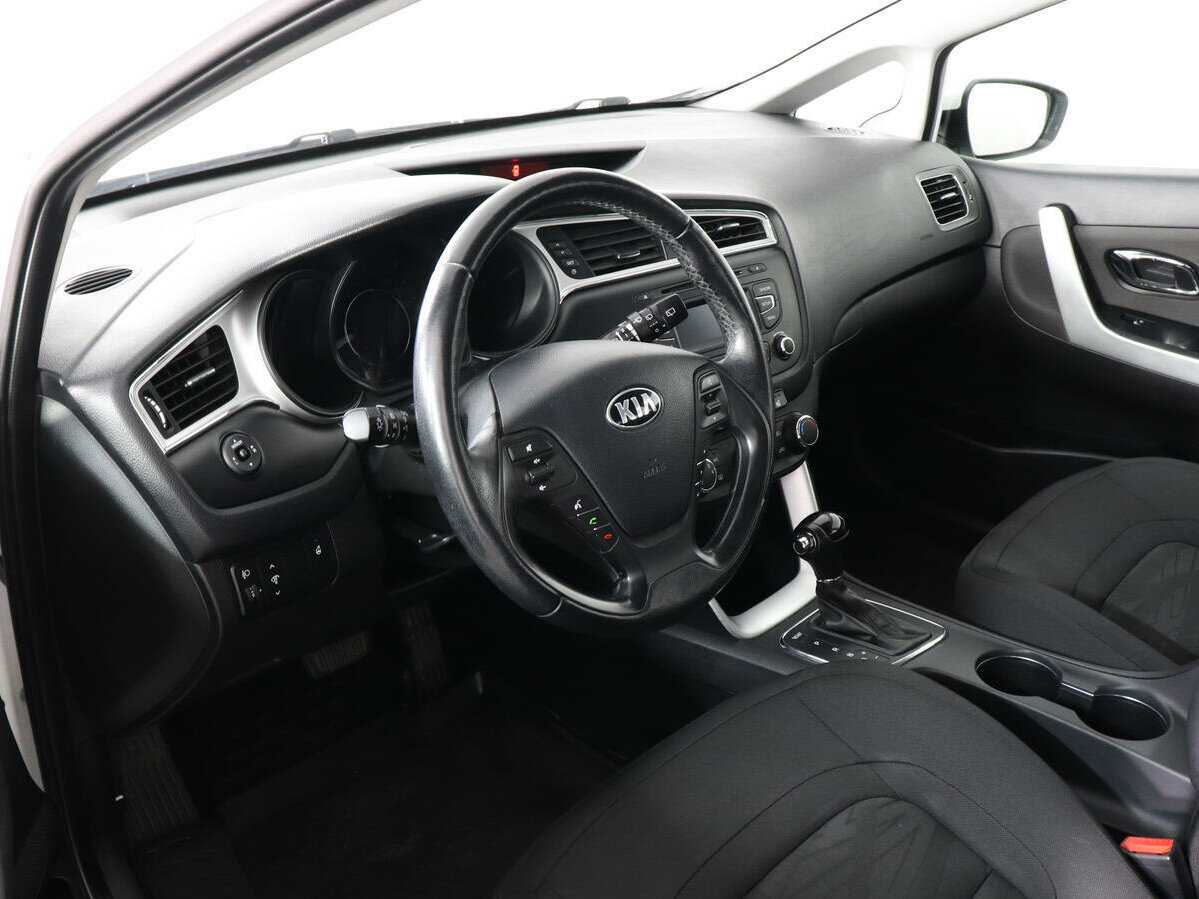 Kia Ceed, 2017 Фото №8