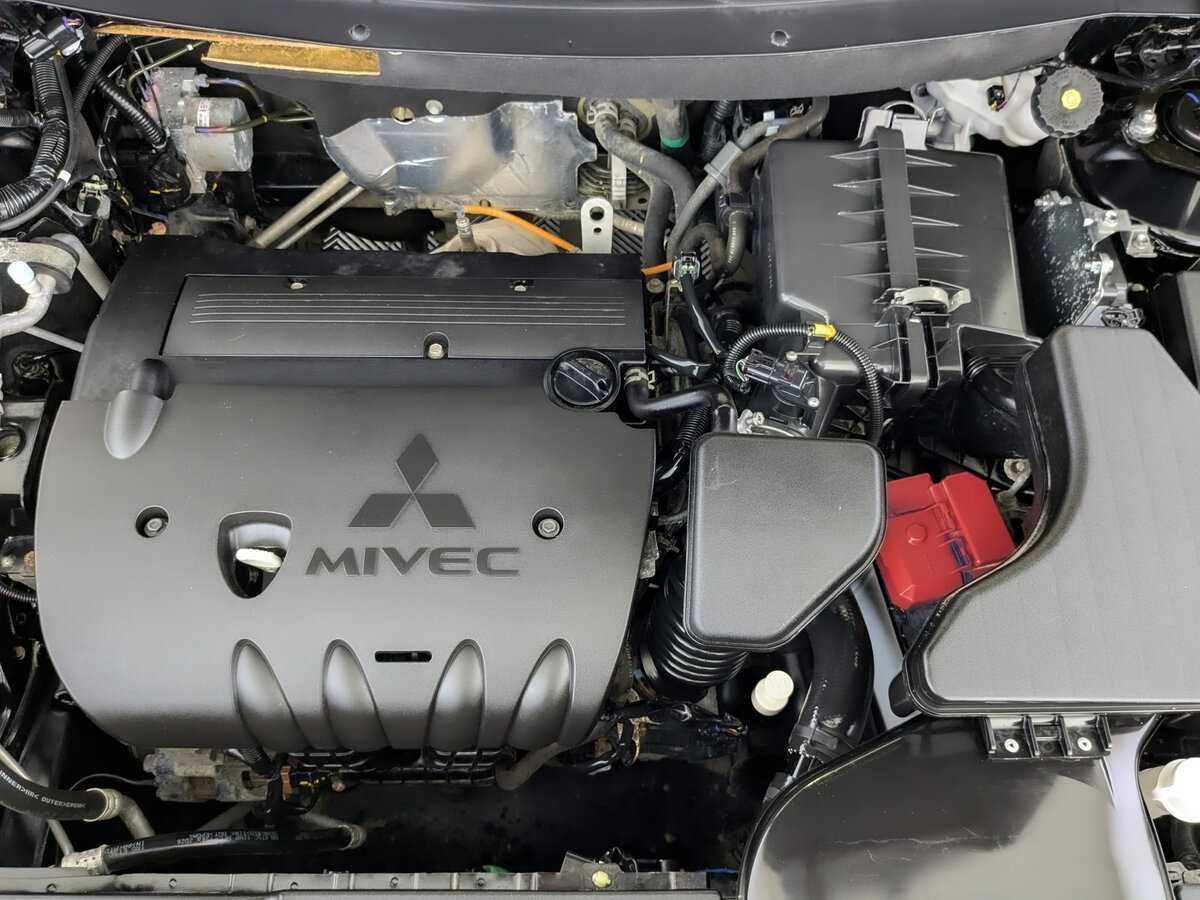 Mitsubishi Outlander, 2021 Фото №9