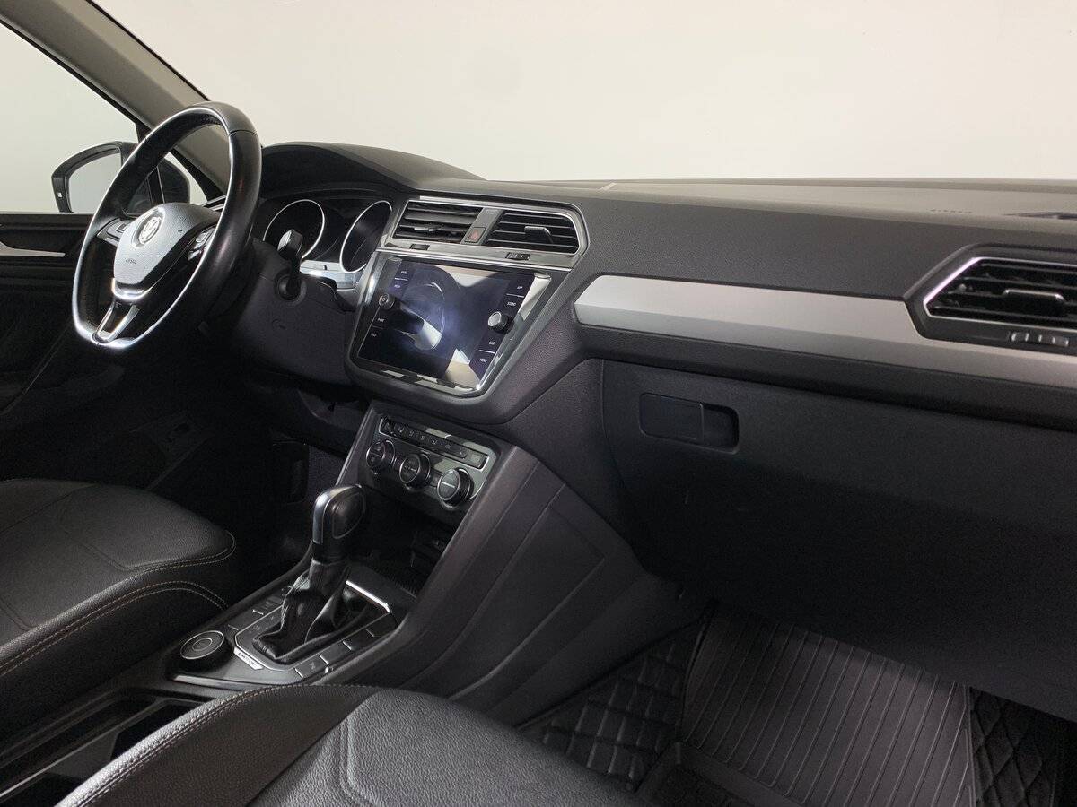Volkswagen Tiguan, 2019 Фото №13