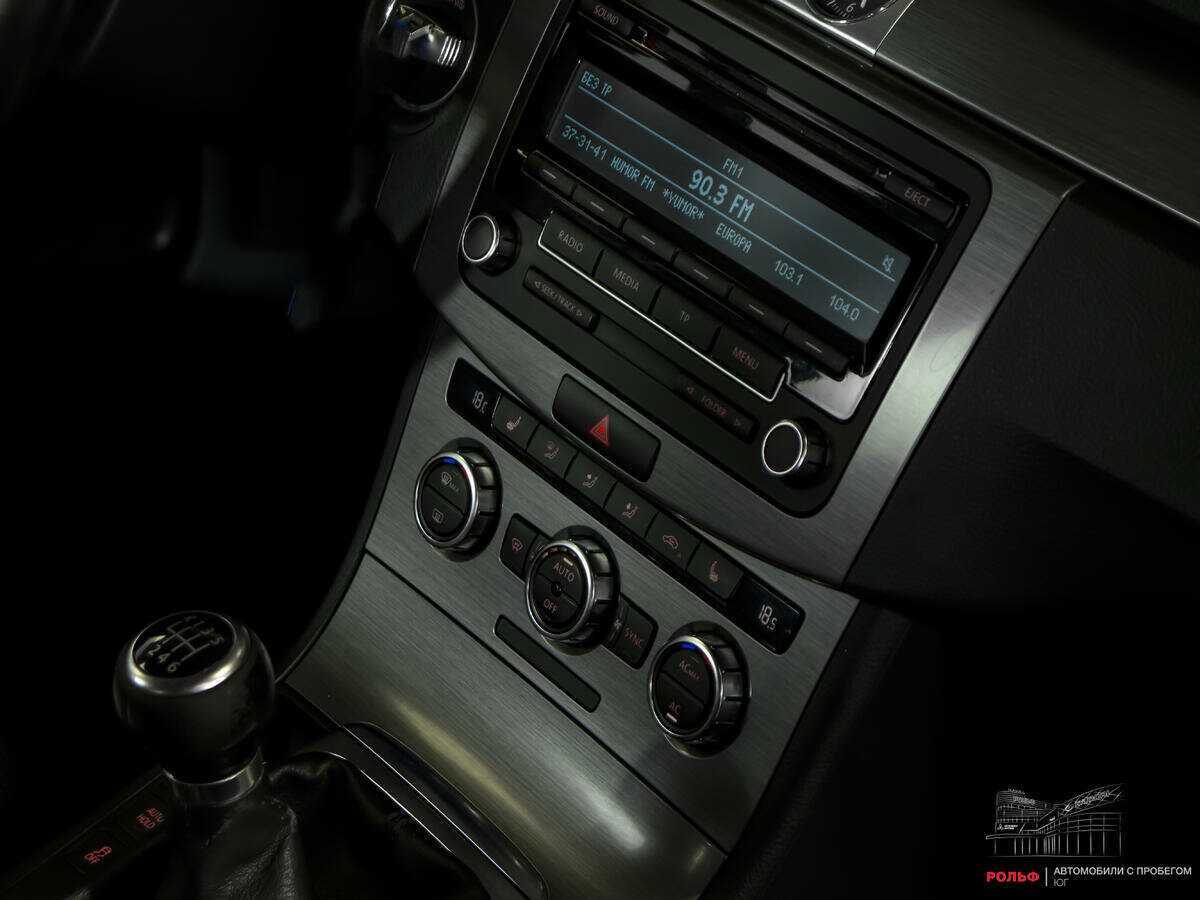 Volkswagen Passat, 2012 Фото №12