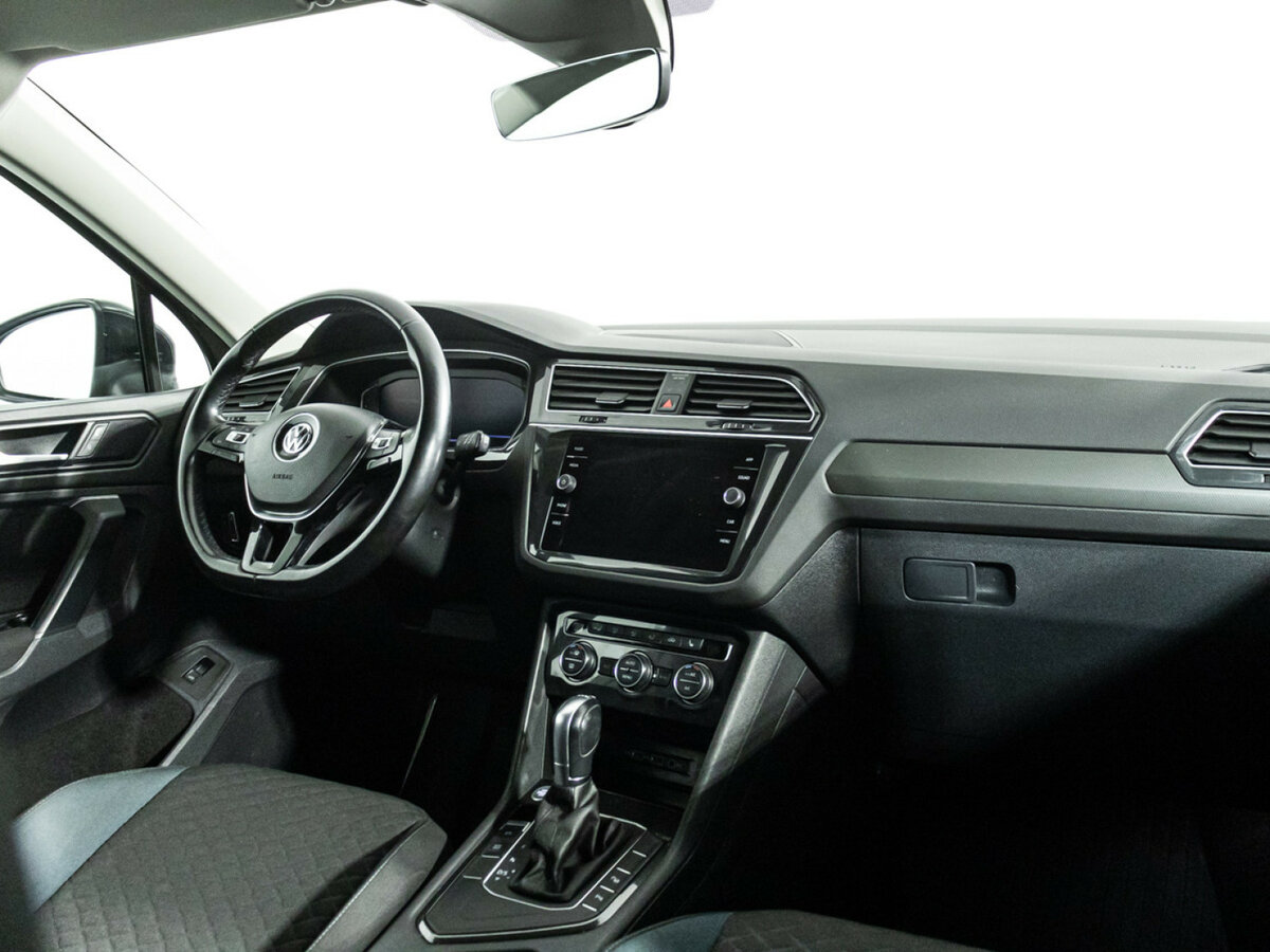 Volkswagen Tiguan II, 2019 Фото №9