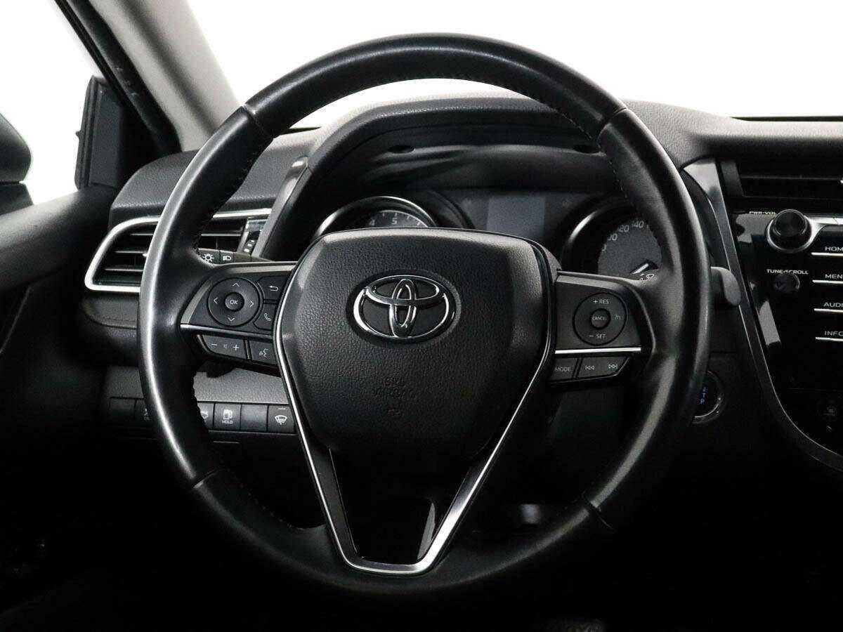 Toyota Camry, 2020 Фото №12